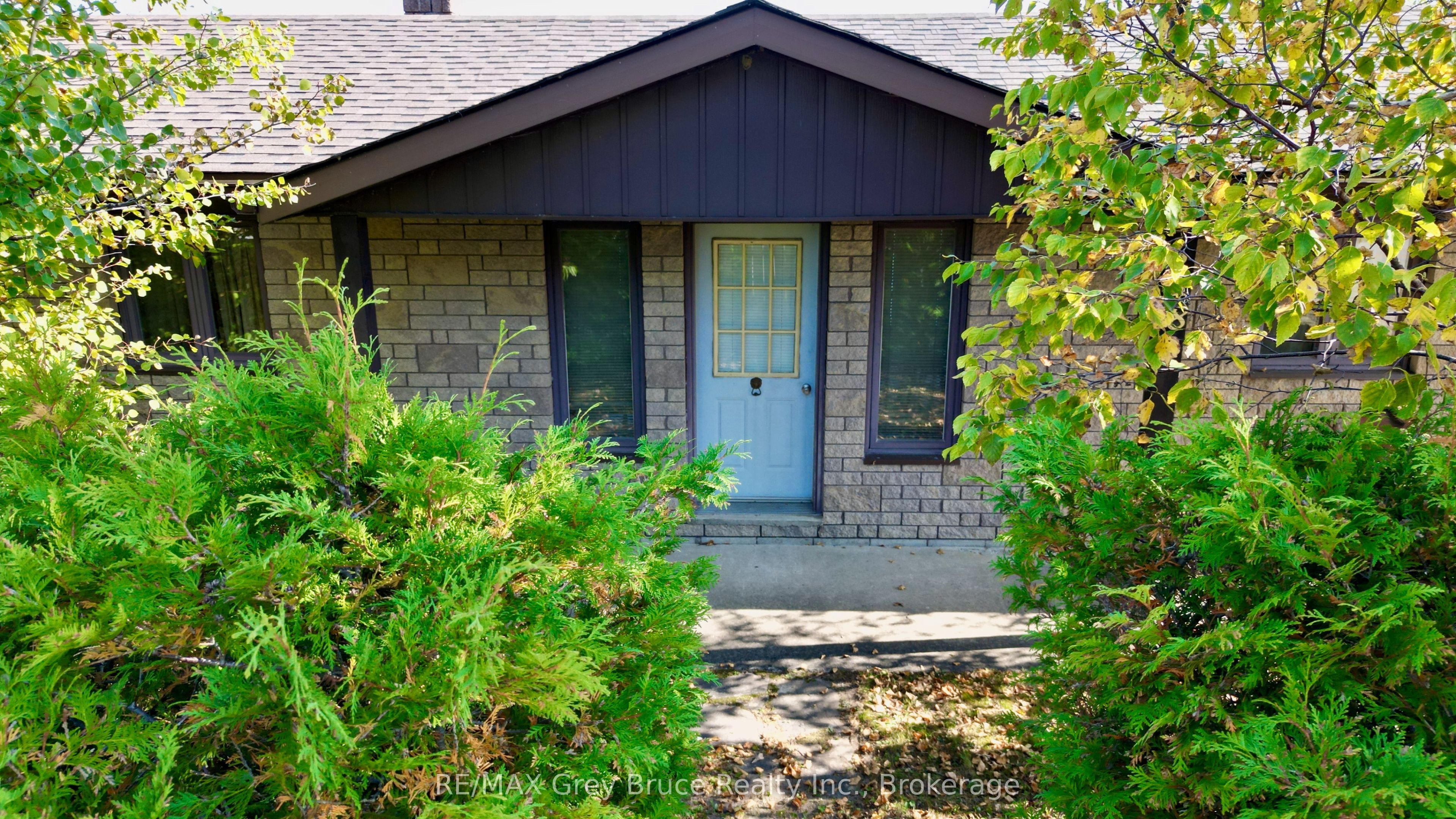 248 Isthmus Bay Road, Northern Bruce Peninsula, ON N0H 1W0 photo 5