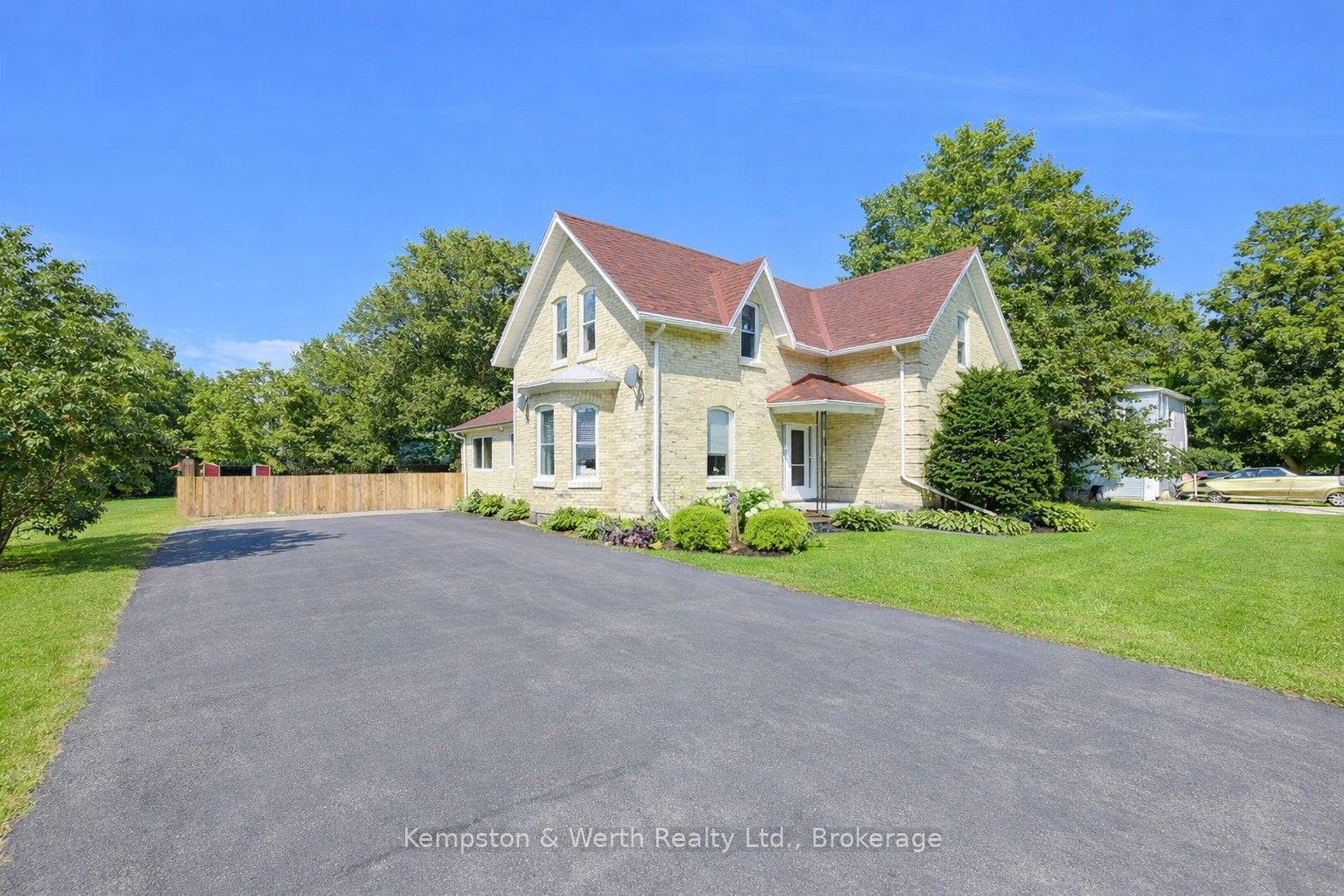34 Queen Street, Huron East, ON N0G 1H0