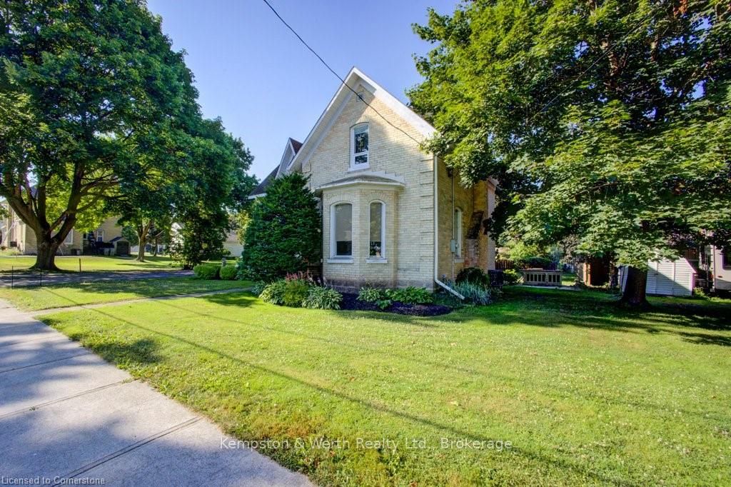 34 Queen Street, Huron East, ON N0G 1H0 photo 4