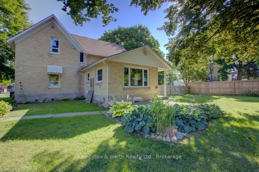 34 Queen Street, Huron East, ON N0G 1H0 photo 5