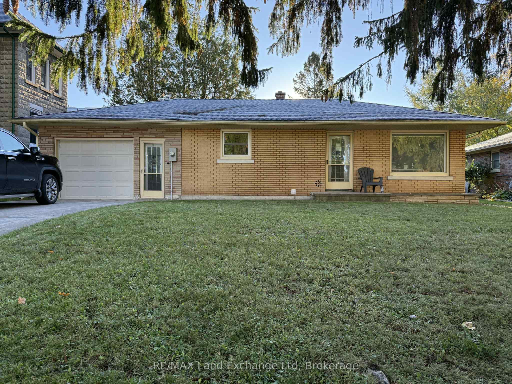 161 Catherine Street, North Huron, ON N0G 2W0 photo 2