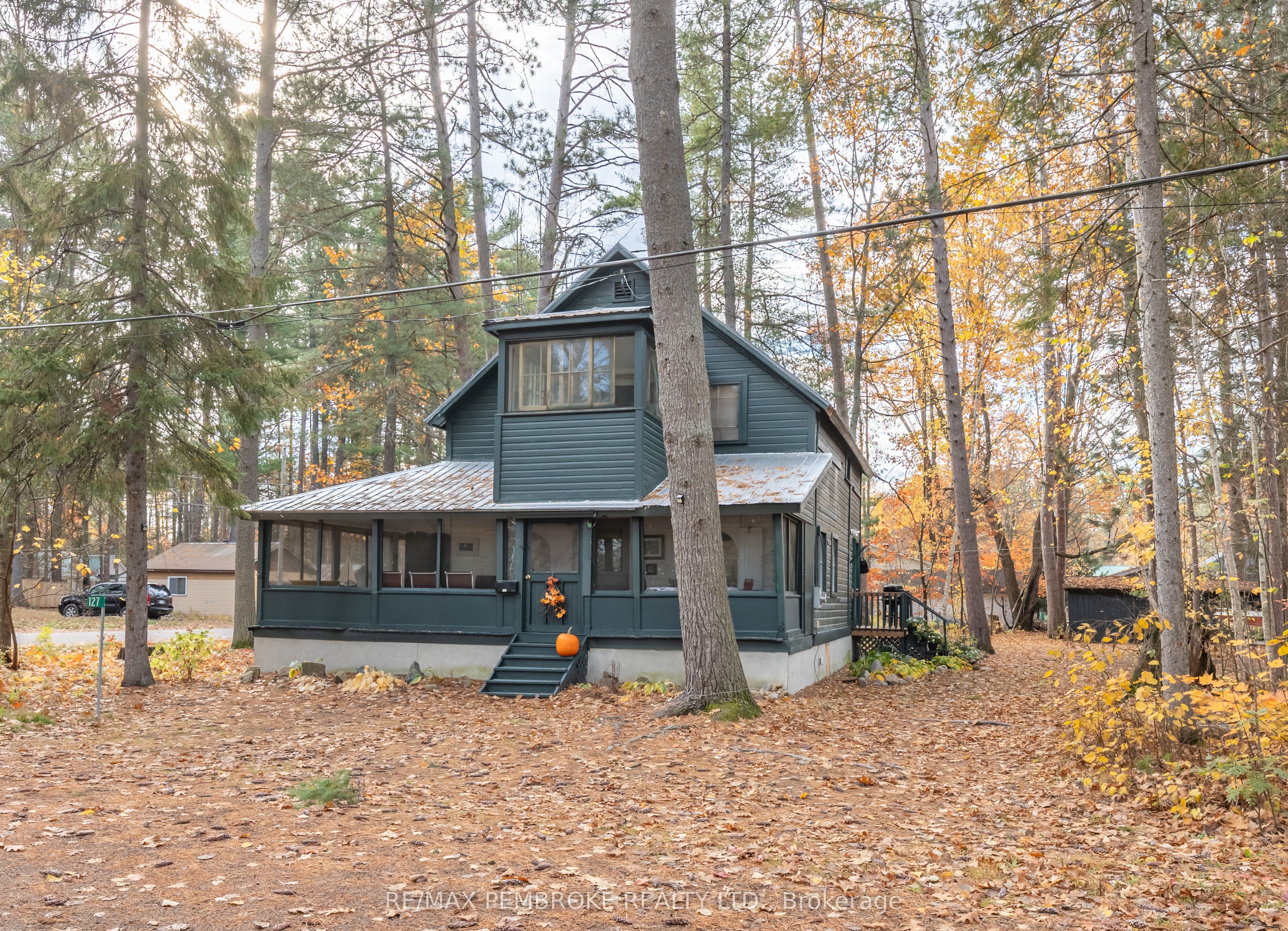 127 Alexandra Street, Petawawa, ON K8H 2R2 photo 4