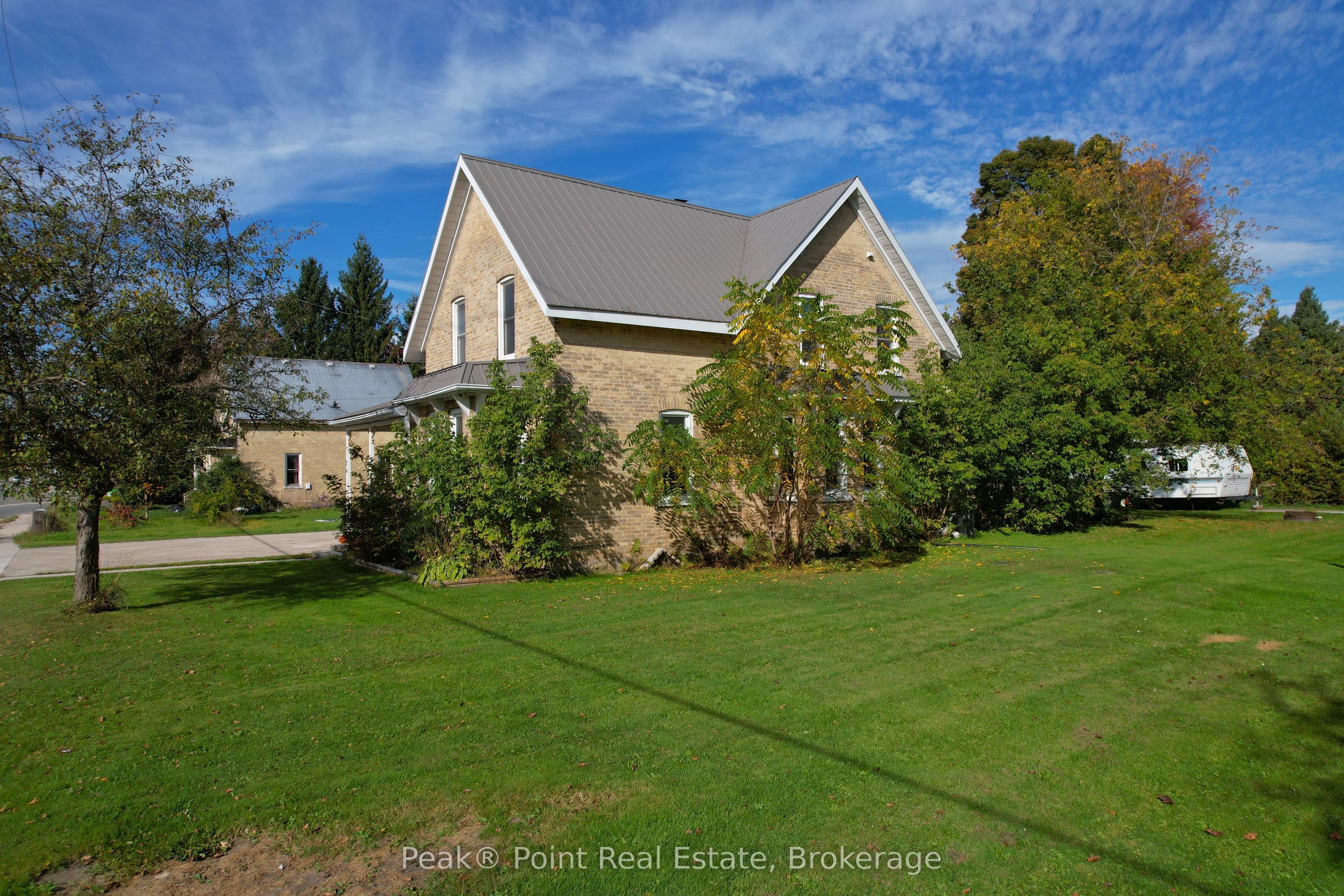 24 QUEEN Street E, South Bruce Peninsula, ON N0H 1P0 photo 4