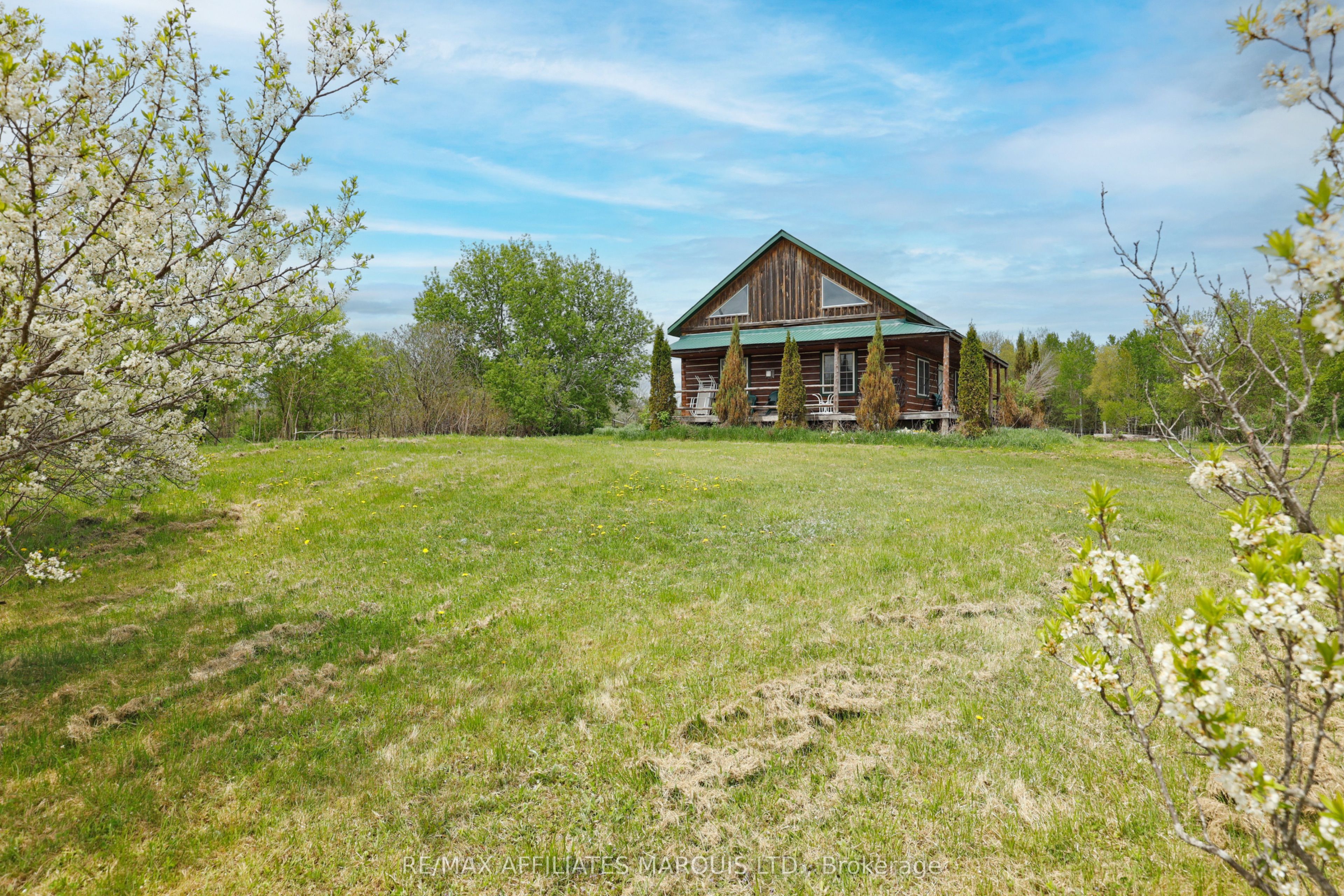 14059 DAFOE Road, South Stormont, ON K0C 1M0 photo 2