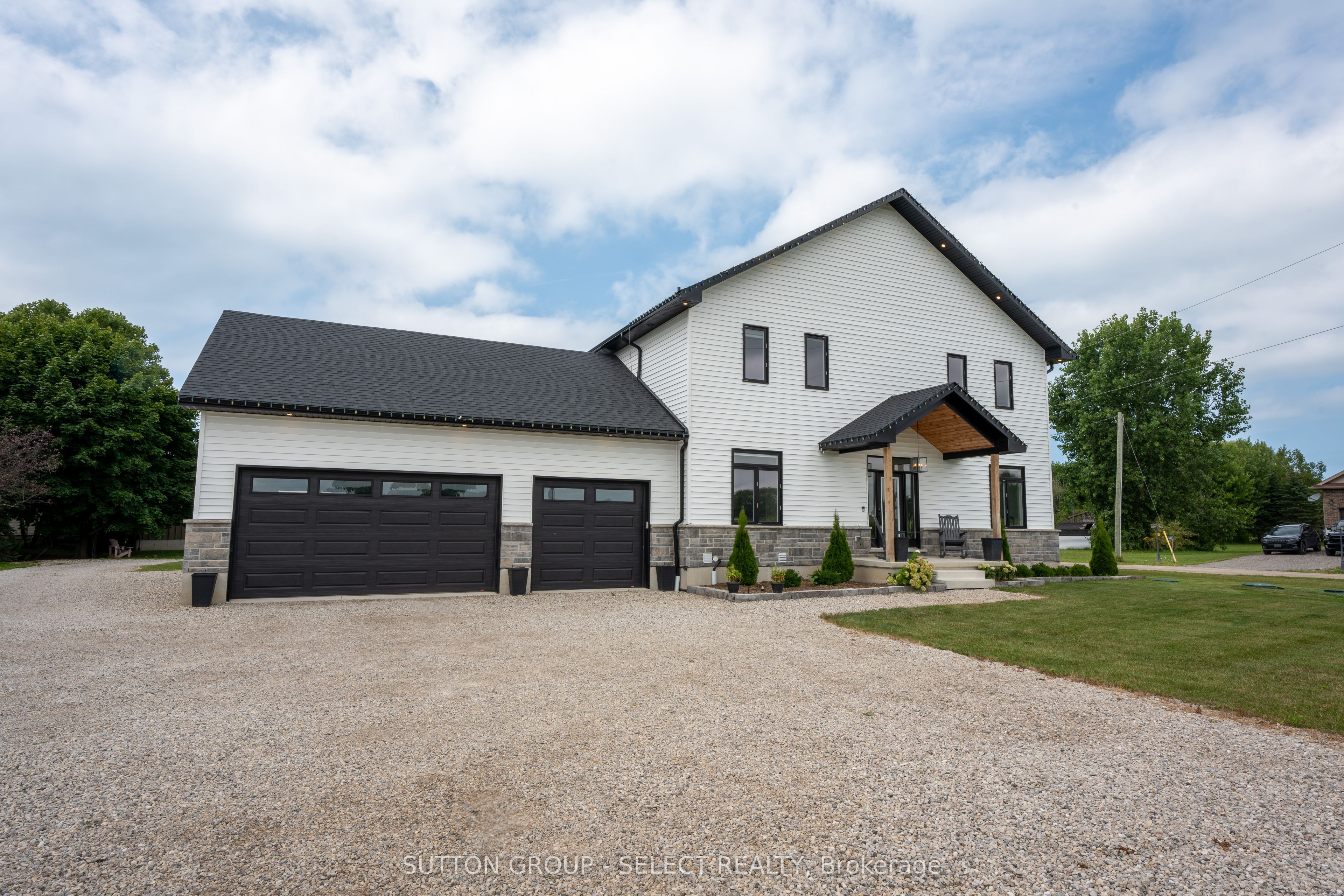 33977 Kildeer Drive, Bluewater, ON N0M 1N0