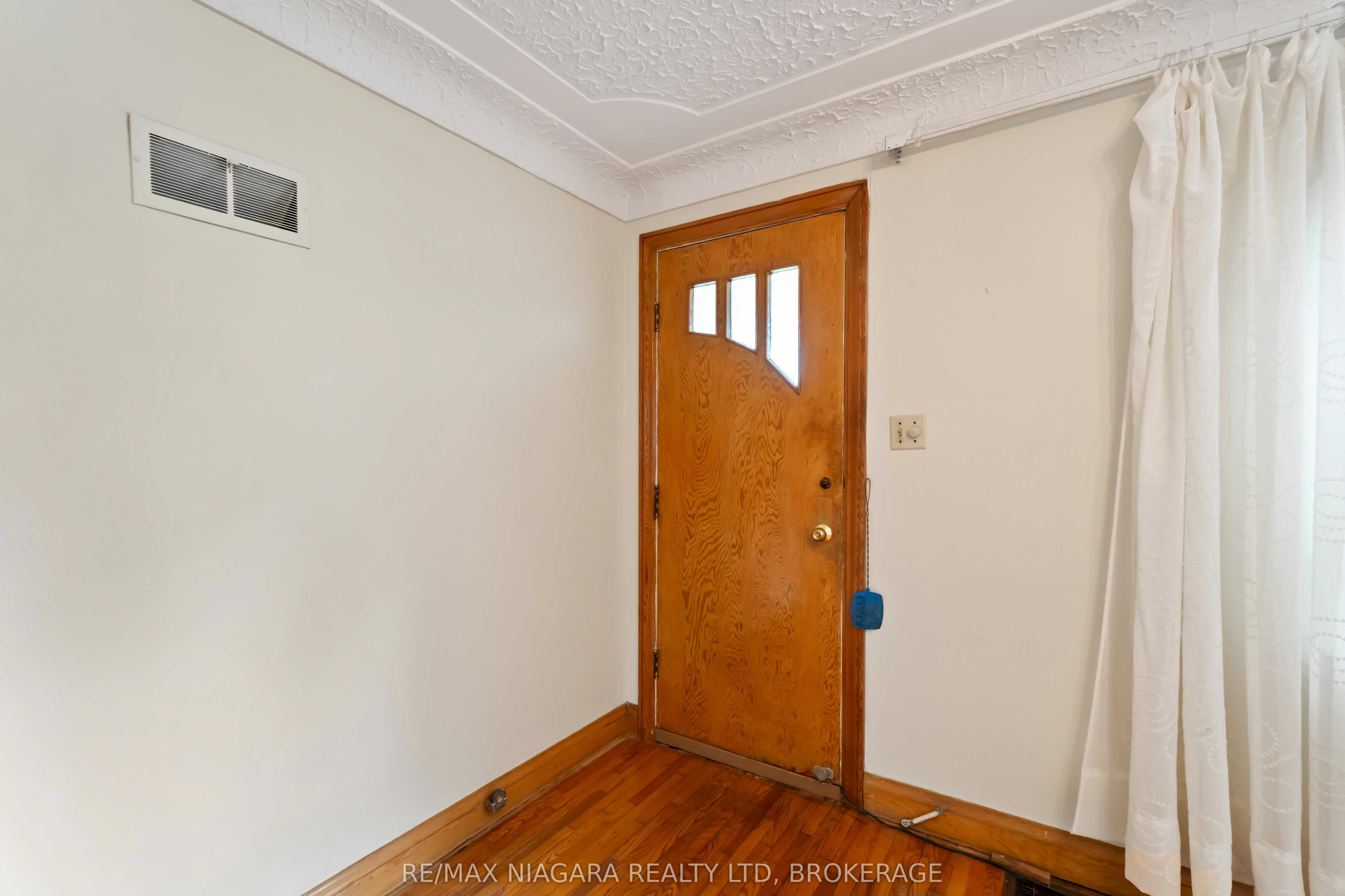 506 Harriet Street, Welland, ON L3B 2J1 photo 4
