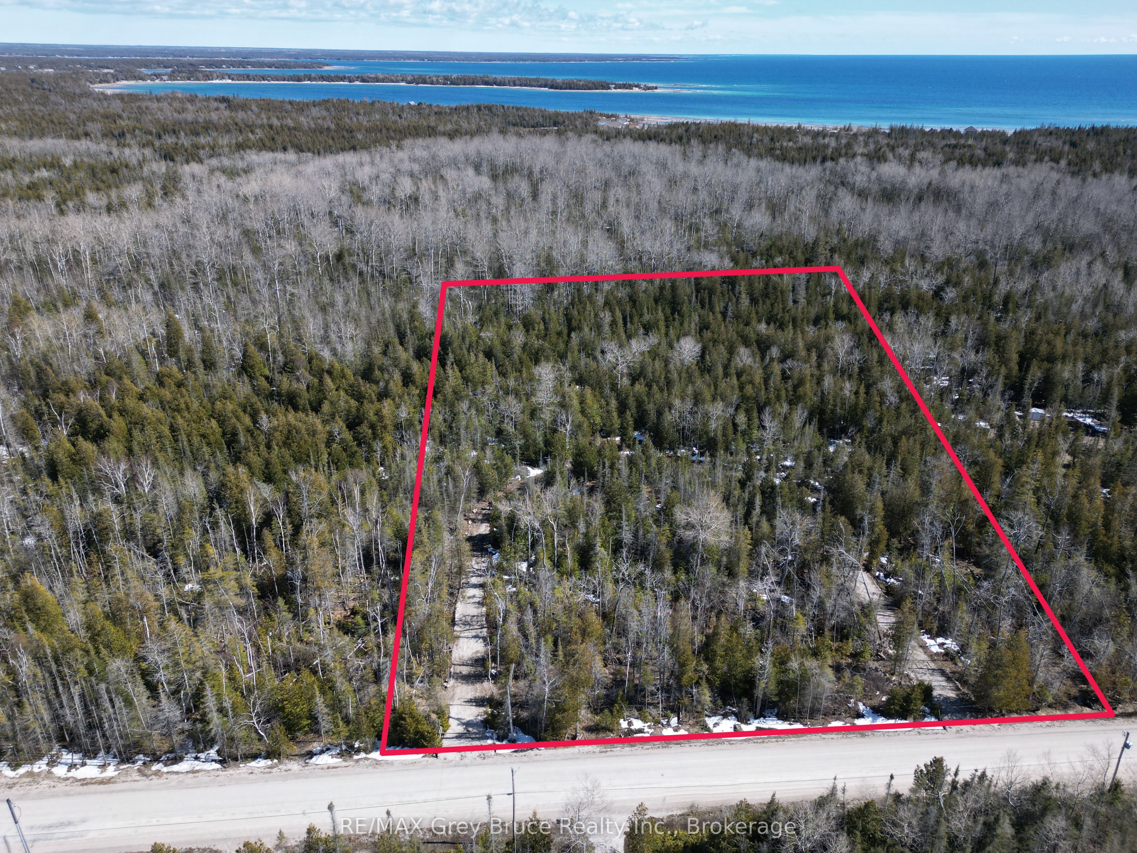 31 Baise Avenue, Northern Bruce Peninsula, ON N0H 2R0