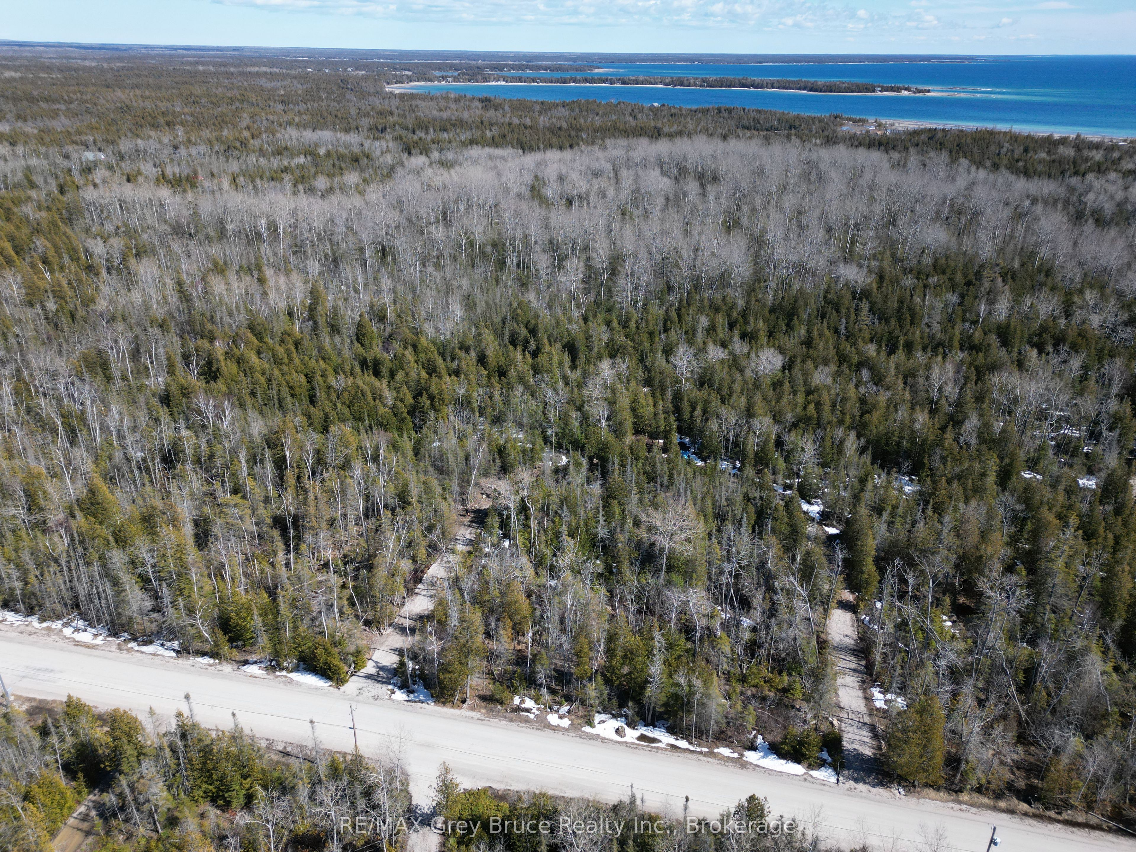 31 Baise Avenue, Northern Bruce Peninsula, ON N0H 2R0 photo 4