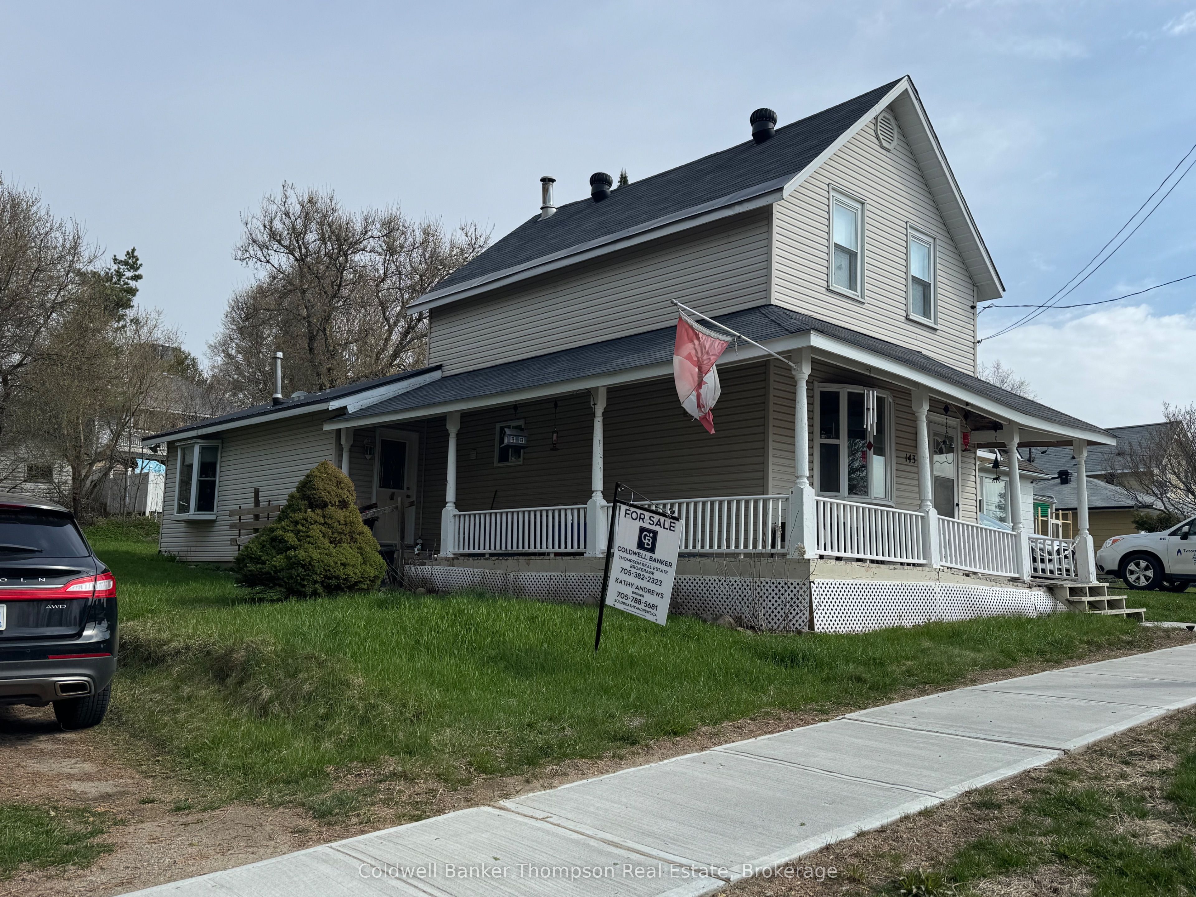 143 Huston Street, Burk's Falls, ON P0A 1C0 photo 2