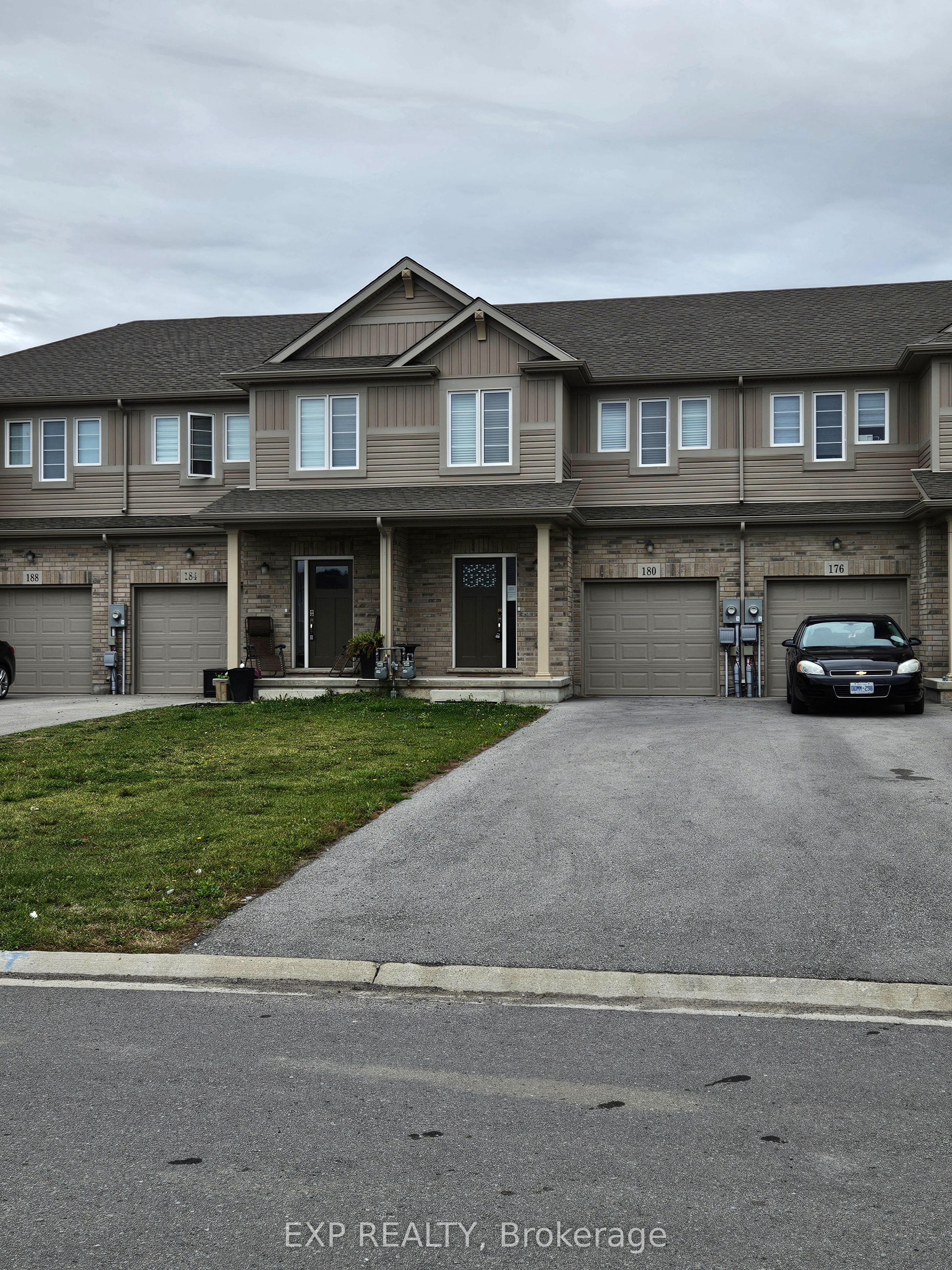 180 SUNFLOWER Place, Welland, ON L3C 0H9