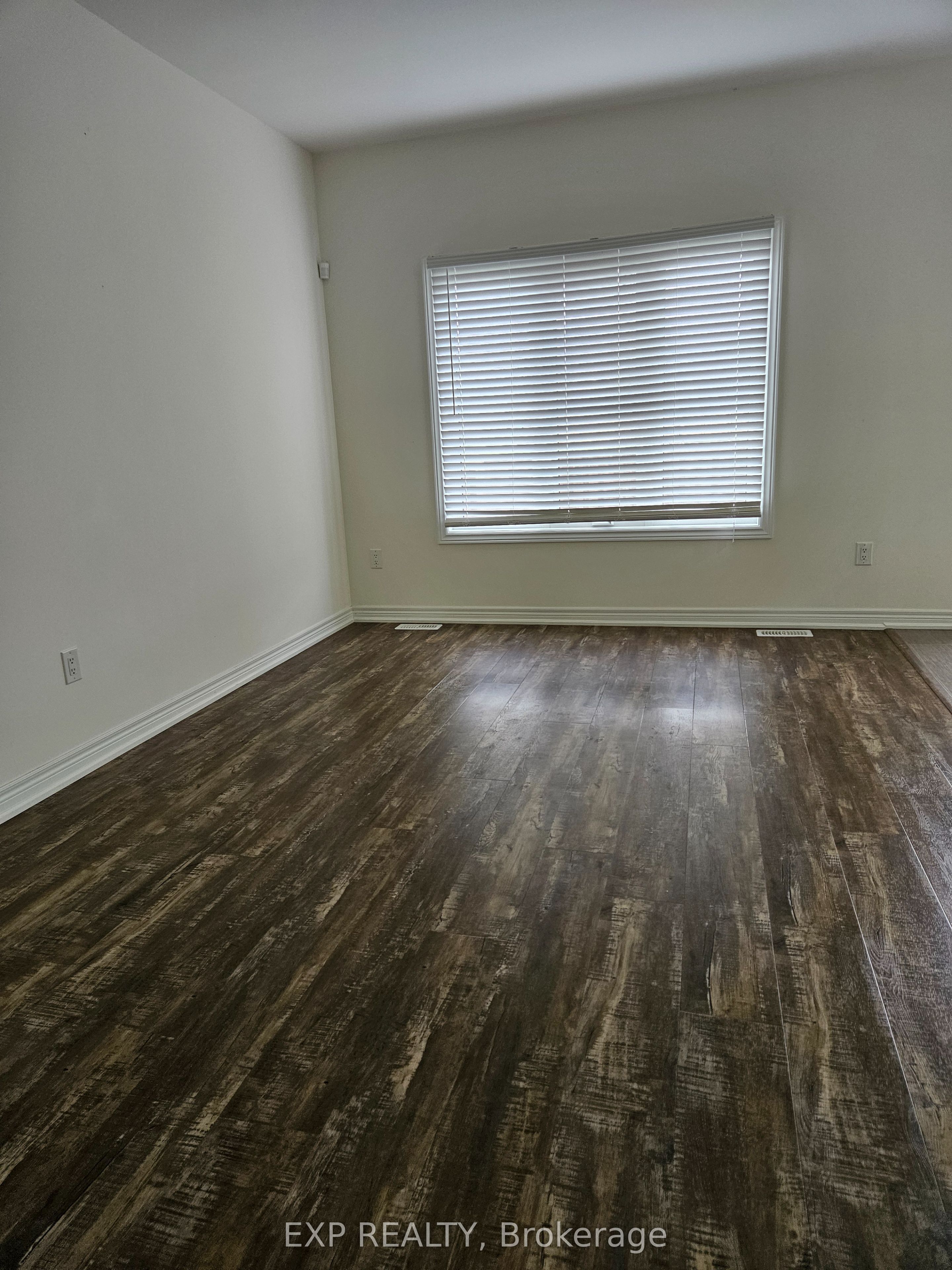 180 SUNFLOWER Place, Welland, ON L3C 0H9 photo 3