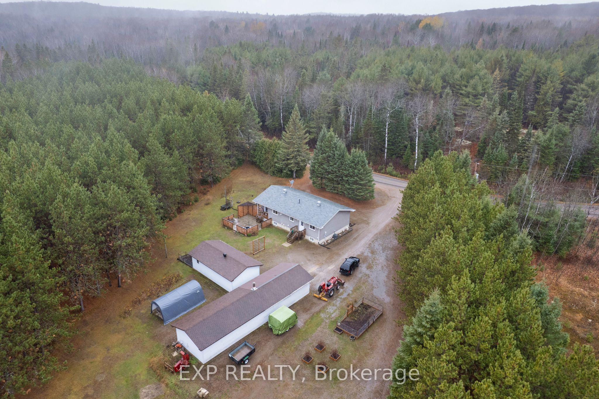 716 Cybulski Road, Madawaska Valley, ON K0J 1B0 photo 3