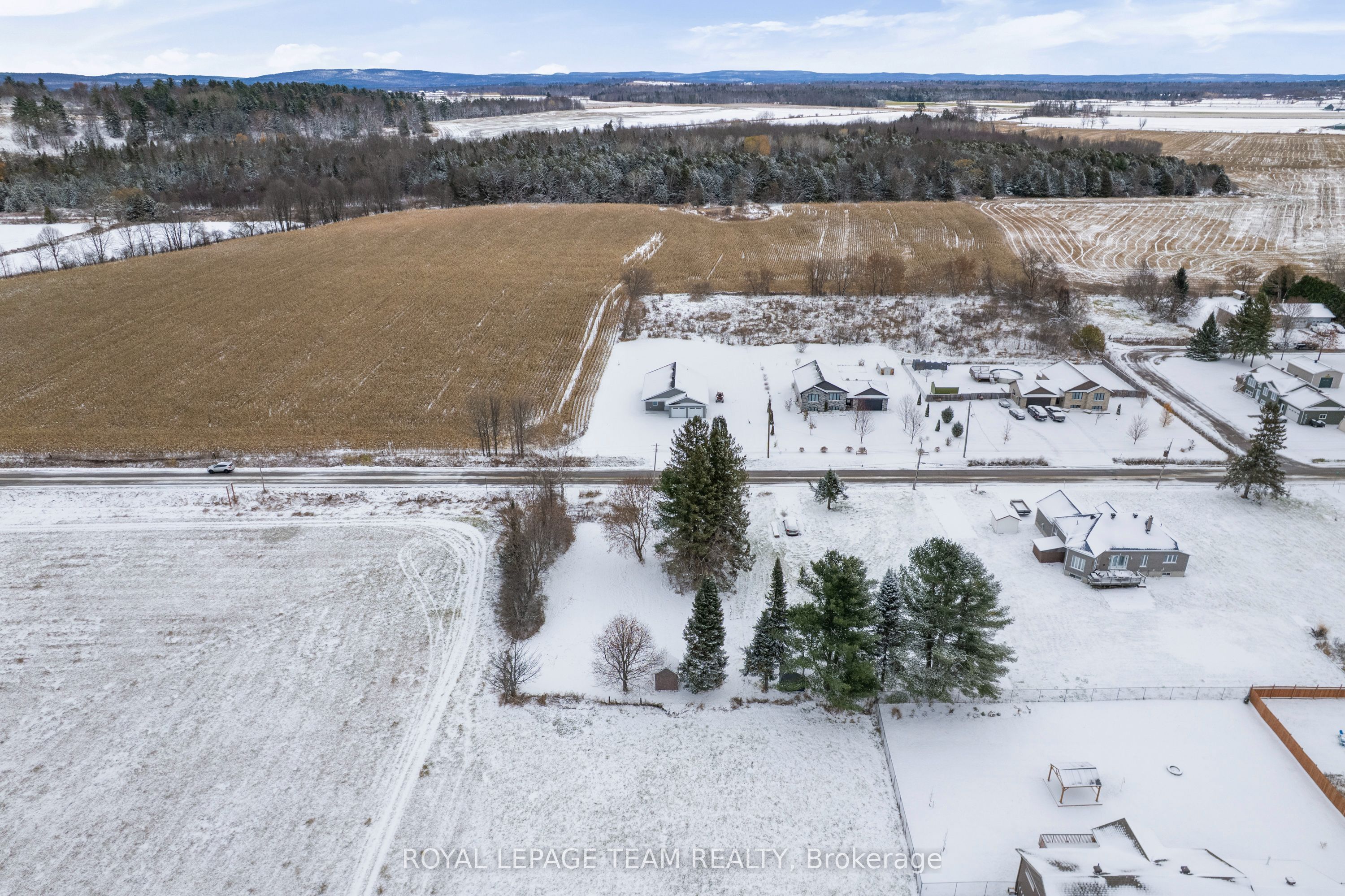47 RAPID Road, Whitewater Region, ON K0J 2L0 photo 2