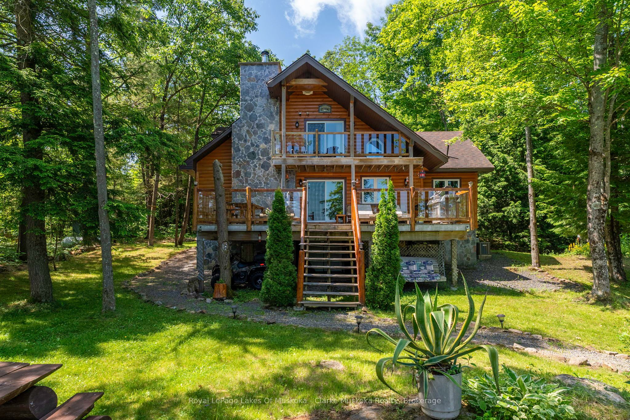 1041 Summit Road 1, Muskoka Lakes, ON P0C 1M0 photo 2