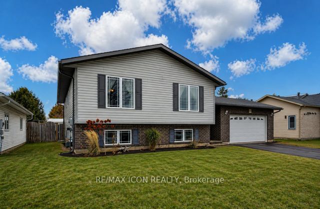 460 King Street E, Wellington North, ON N0G 2L2 photo 2