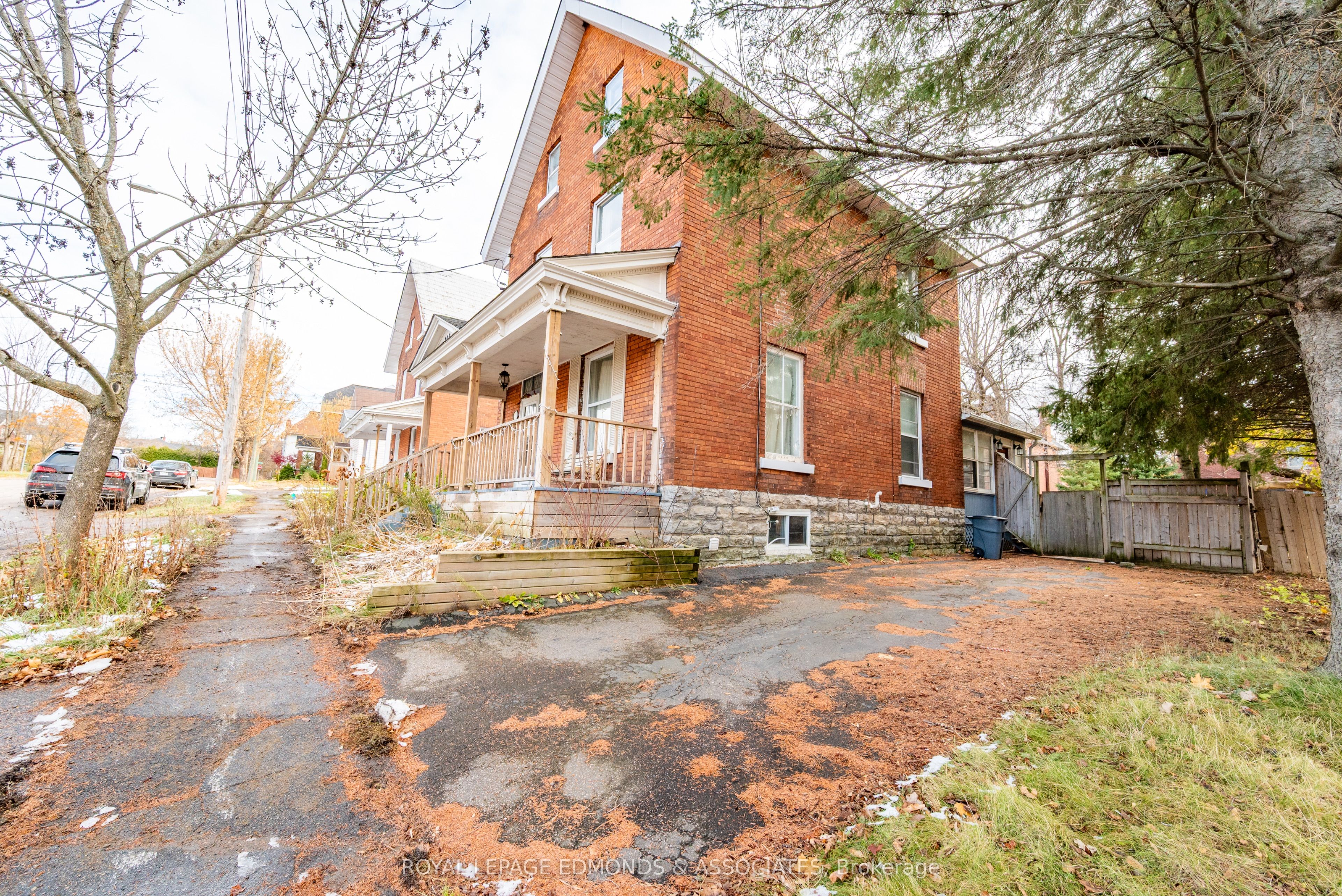 198 Mcallister Street, Pembroke, ON K8A 3G2 photo 3