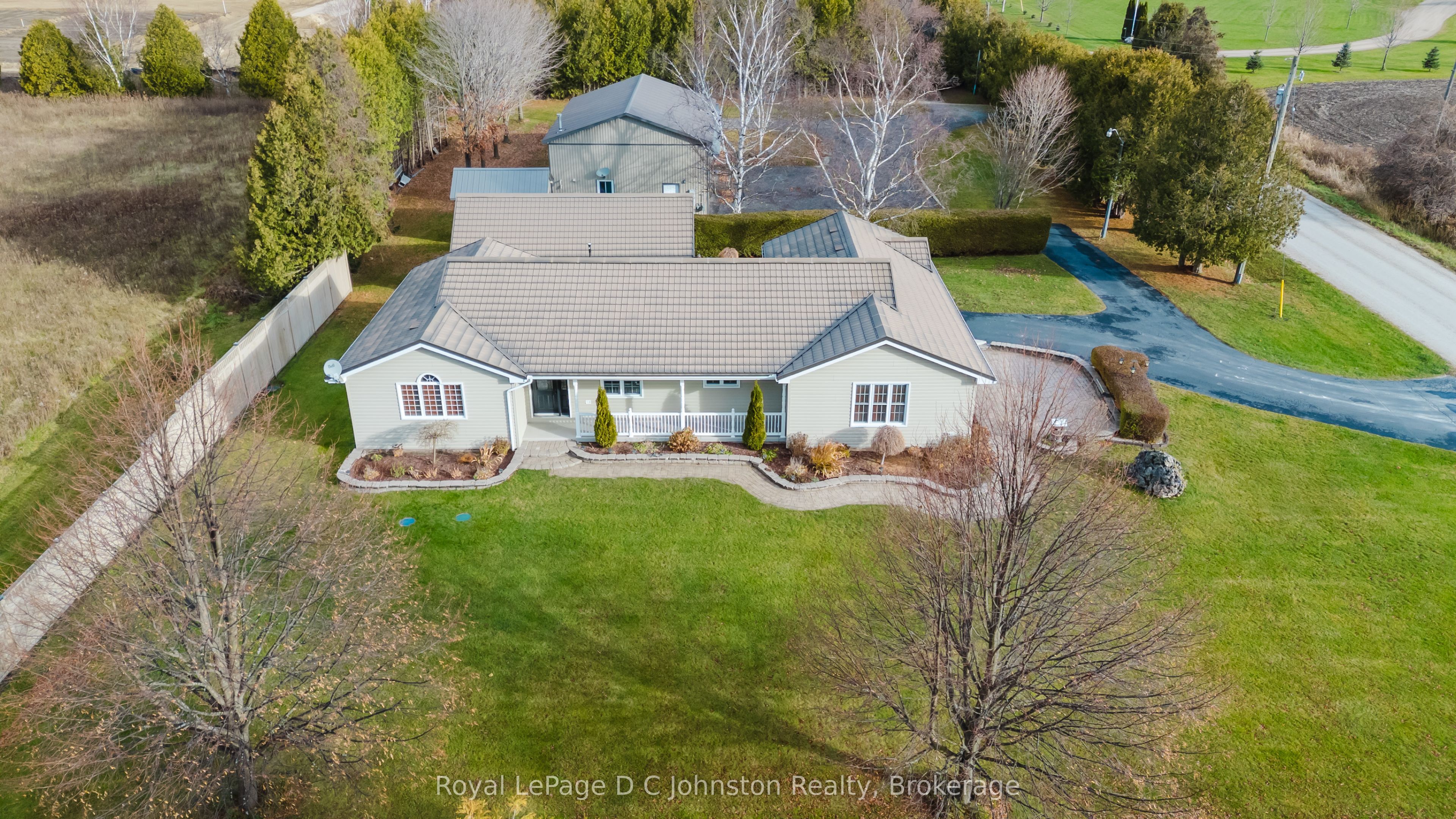 496 Spence Street, Saugeen Shores, ON N0H 2L0 photo 2