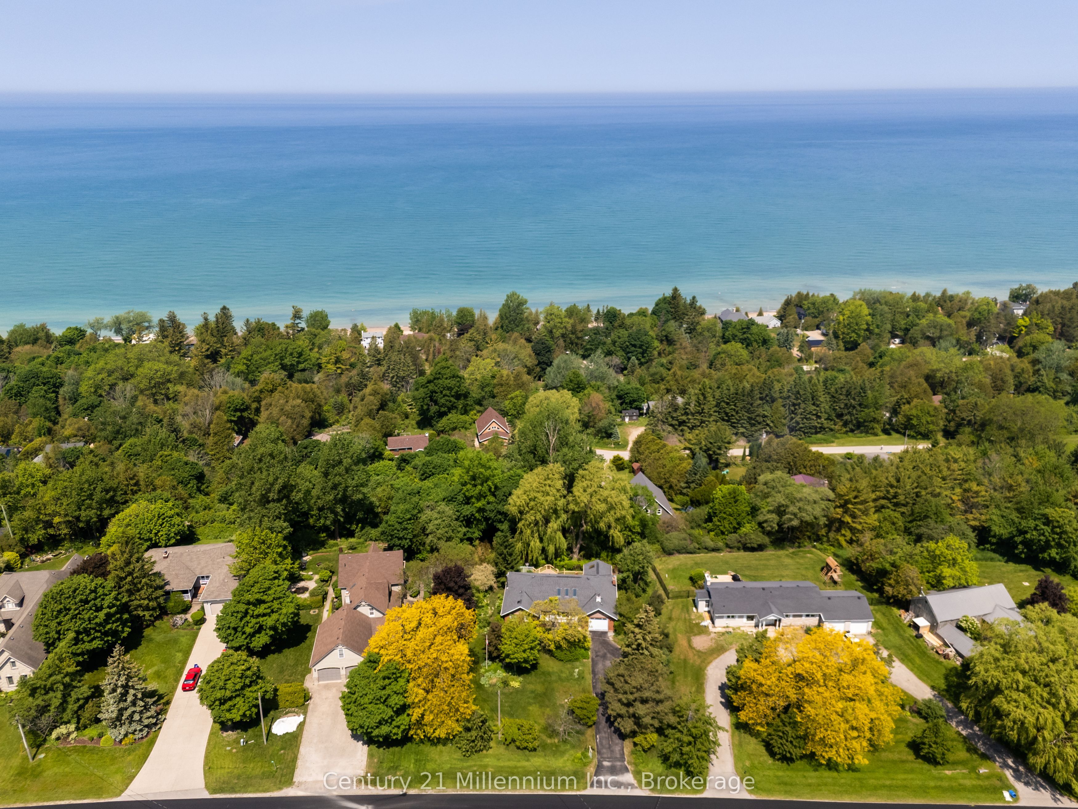790 Lake Range Drive, Huron-Kinloss, ON N2Z 0C3 photo 3