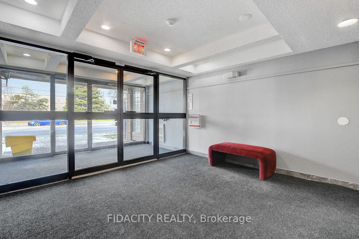 1490 Heron Road 309, Hunt Club - South Keys and Area, ON K1V 6A5 photo 3