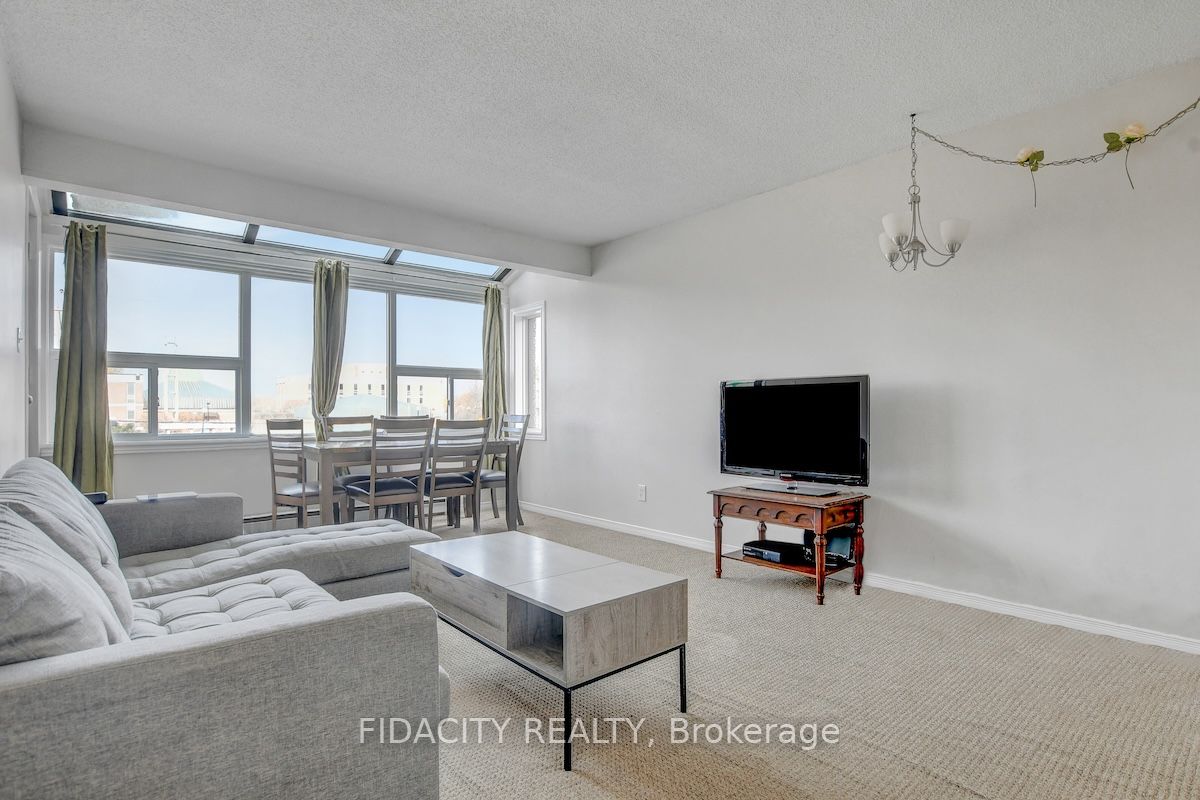 1490 Heron Road 309, Hunt Club - South Keys and Area, ON K1V 6A5 photo 5