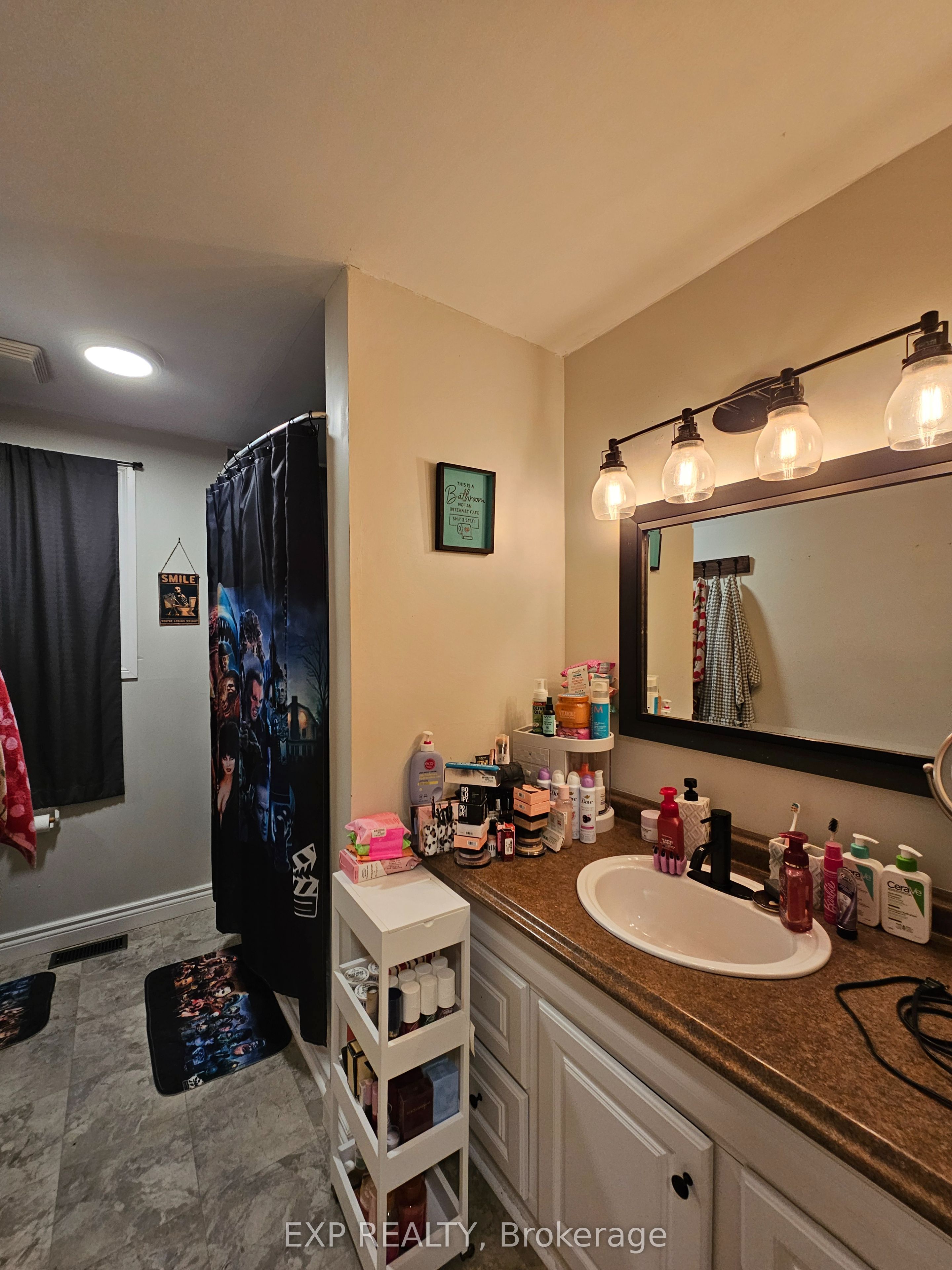 626 Laurier Boulevard, Brockville, ON K6V 6P1 photo 3
