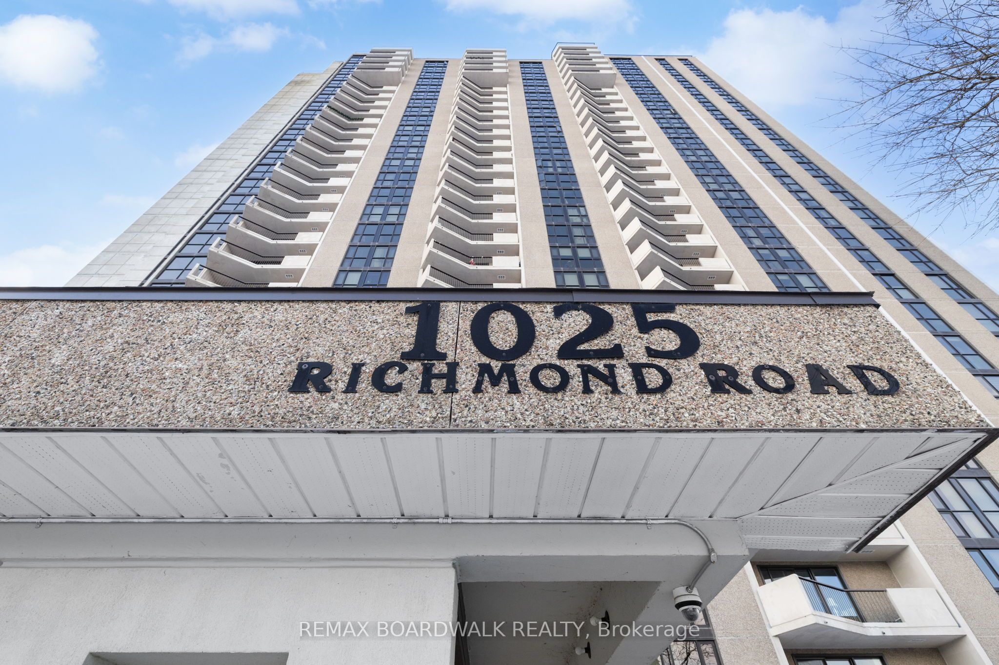 1025 RICHMOND Road 2305, Woodroffe, ON K2B 8G8 photo 2