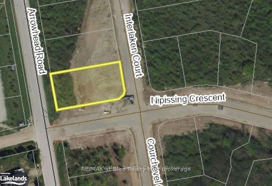 100 Interlaken Court, Blue Mountains, ON L9Y 0Z5 photo 4