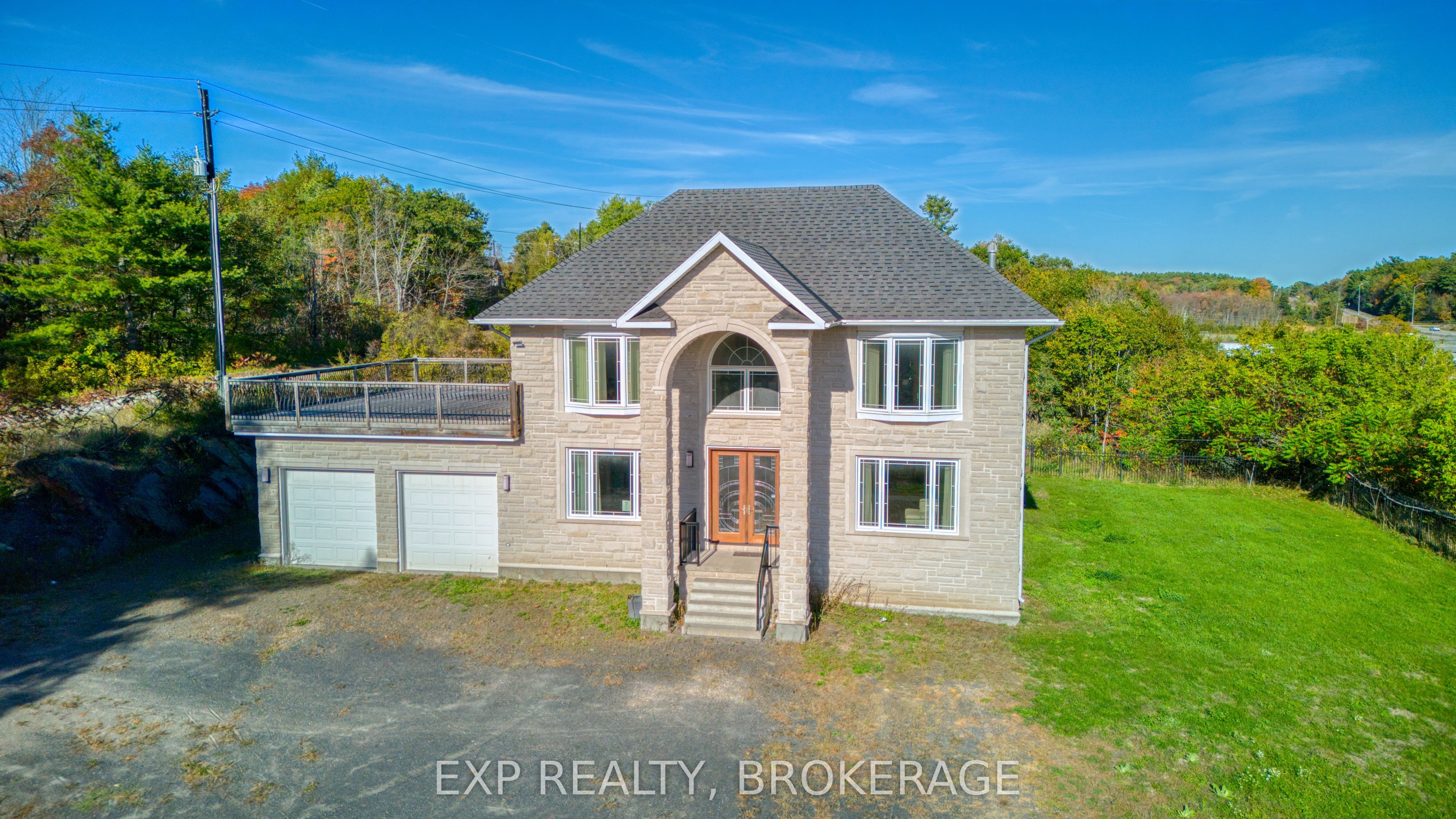 6 Oliver Road, Addington Highlands, ON K0H 1Z0