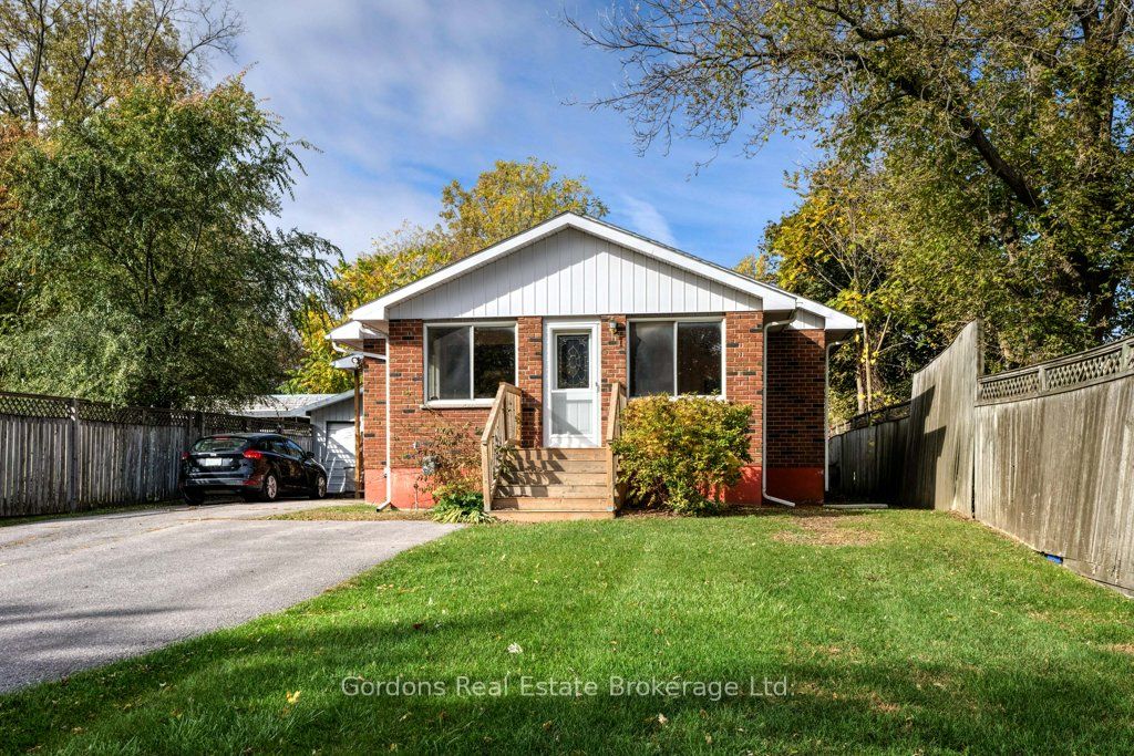 126 County Rd 10 Road, Prince Edward County, ON K0K 2T0