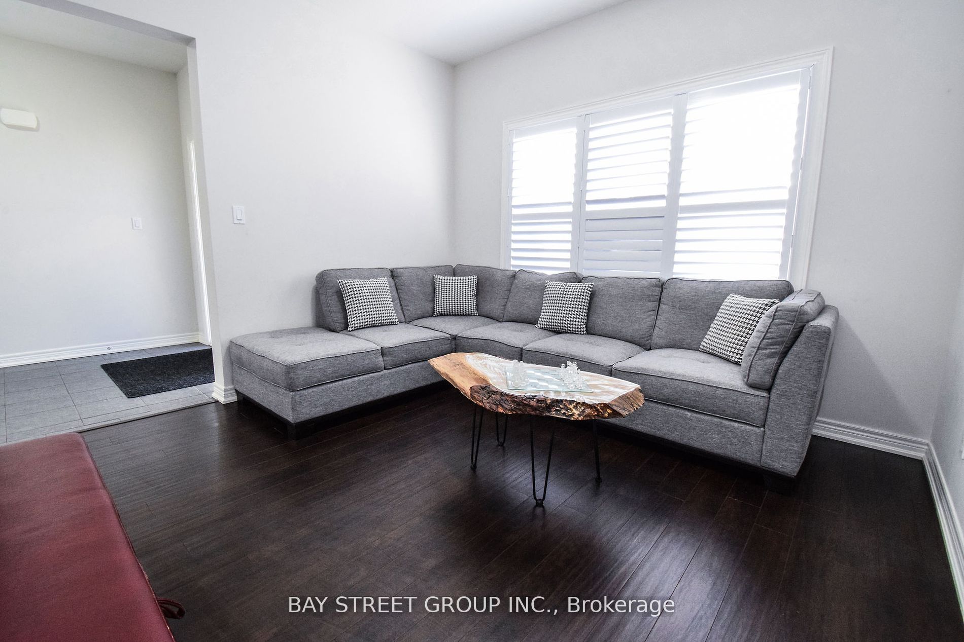 490 S Silverwood Avenue, Welland, ON L3C 0C6 photo 4
