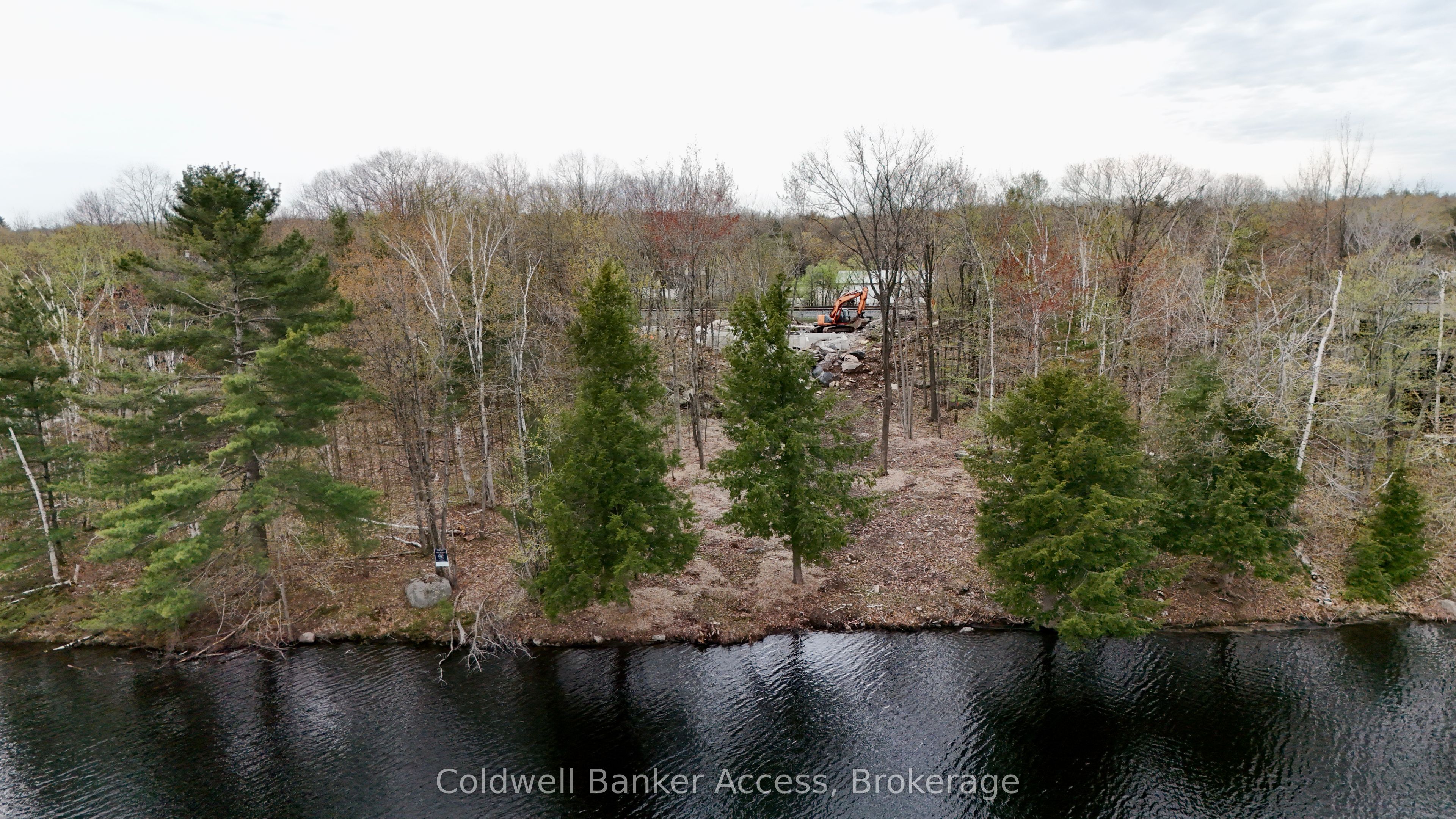 30 Hawkins Point Road, Georgian Bay, ON P0C 1A0