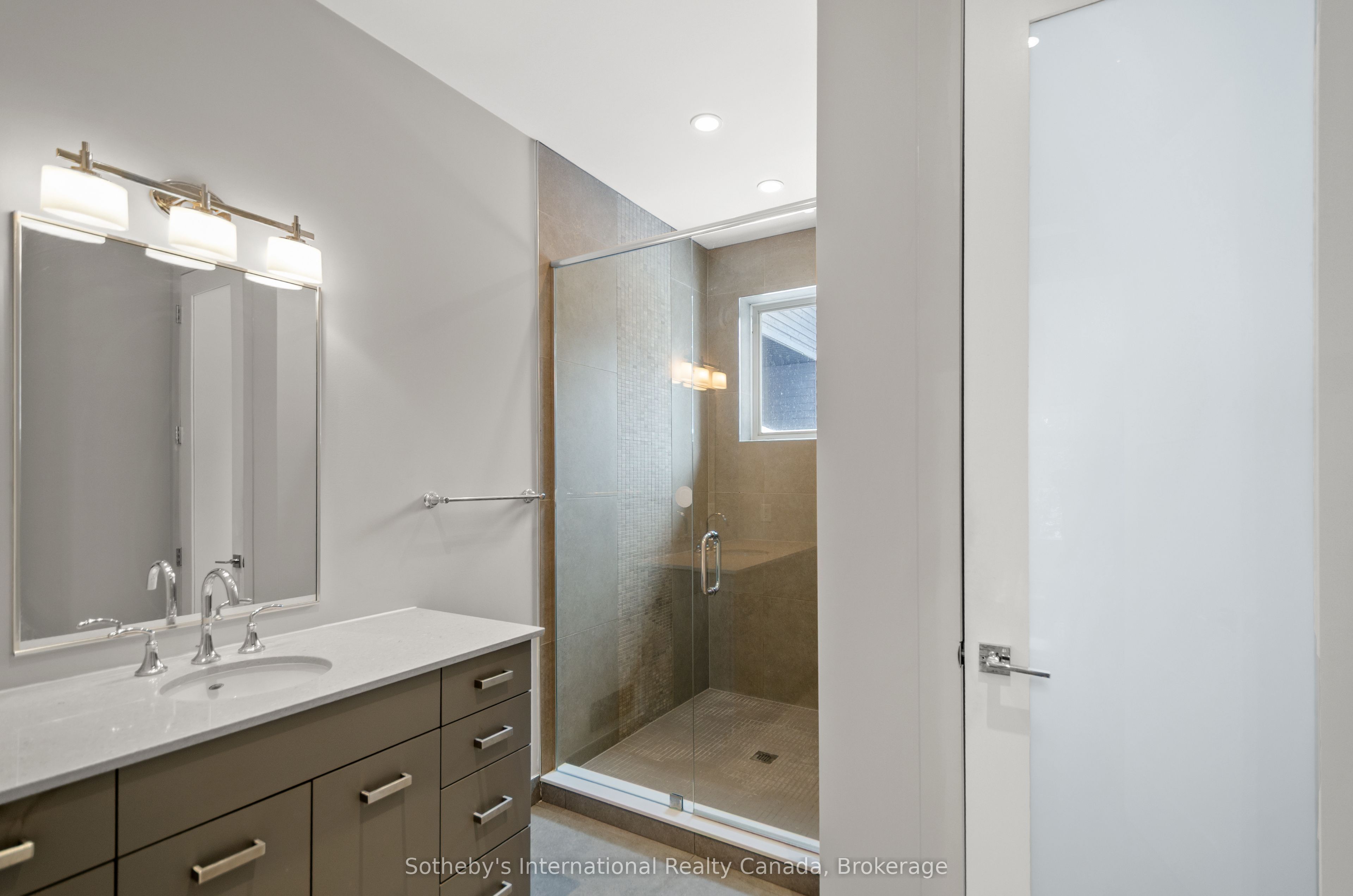 107 Maple Lane, Blue Mountains, ON N0H 2E0 photo 4