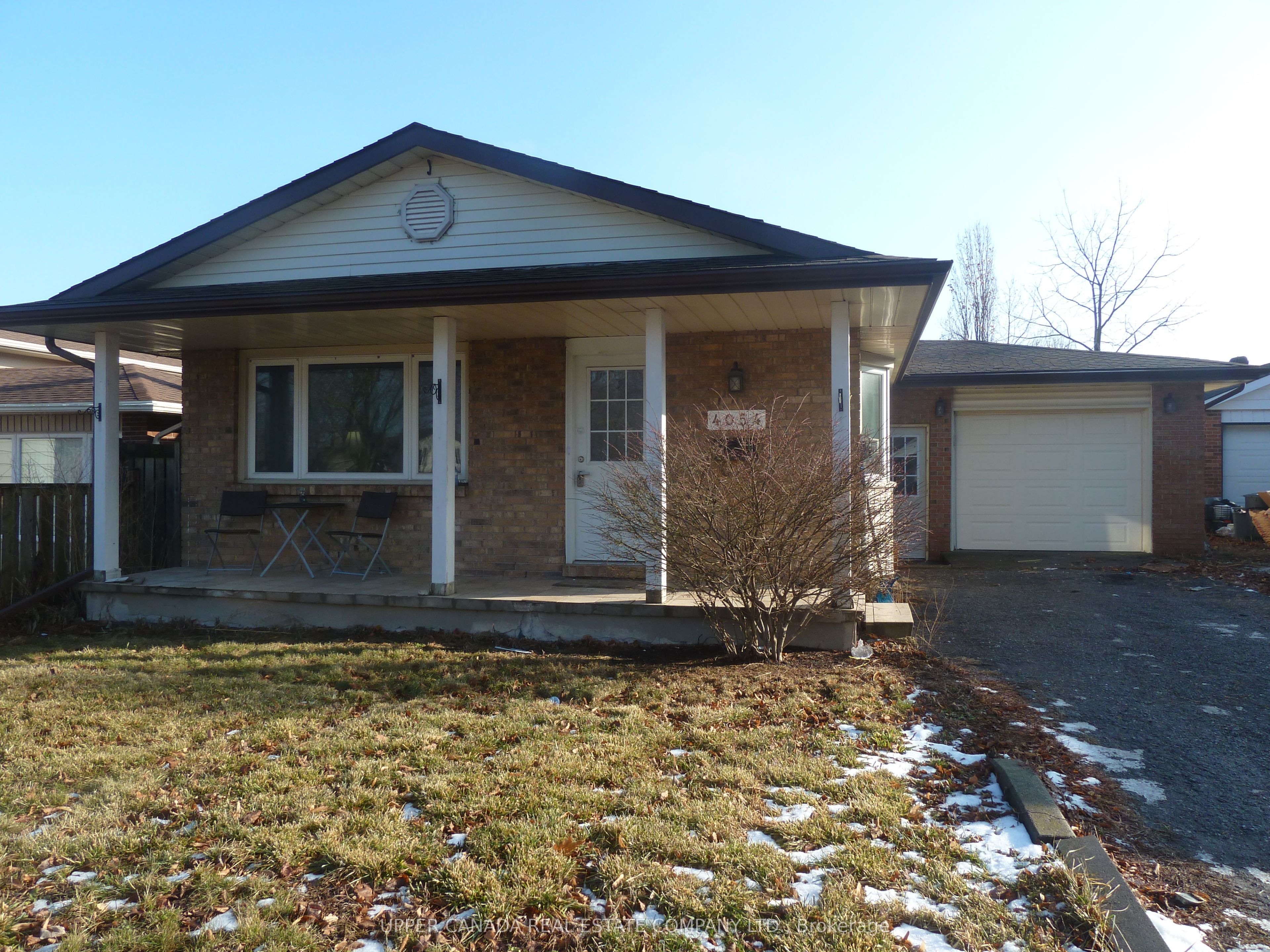 4054 Brookdale Drive, Niagara Falls, ON L2H 2B3