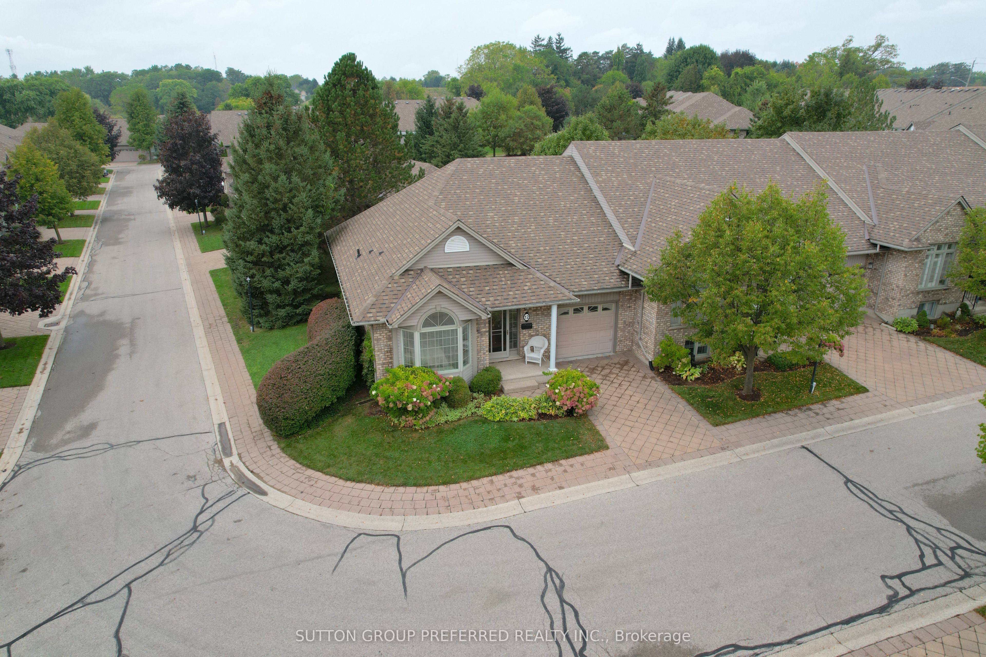 800 Commissioners Road W 12, London South, ON N6K 1C2 photo 3