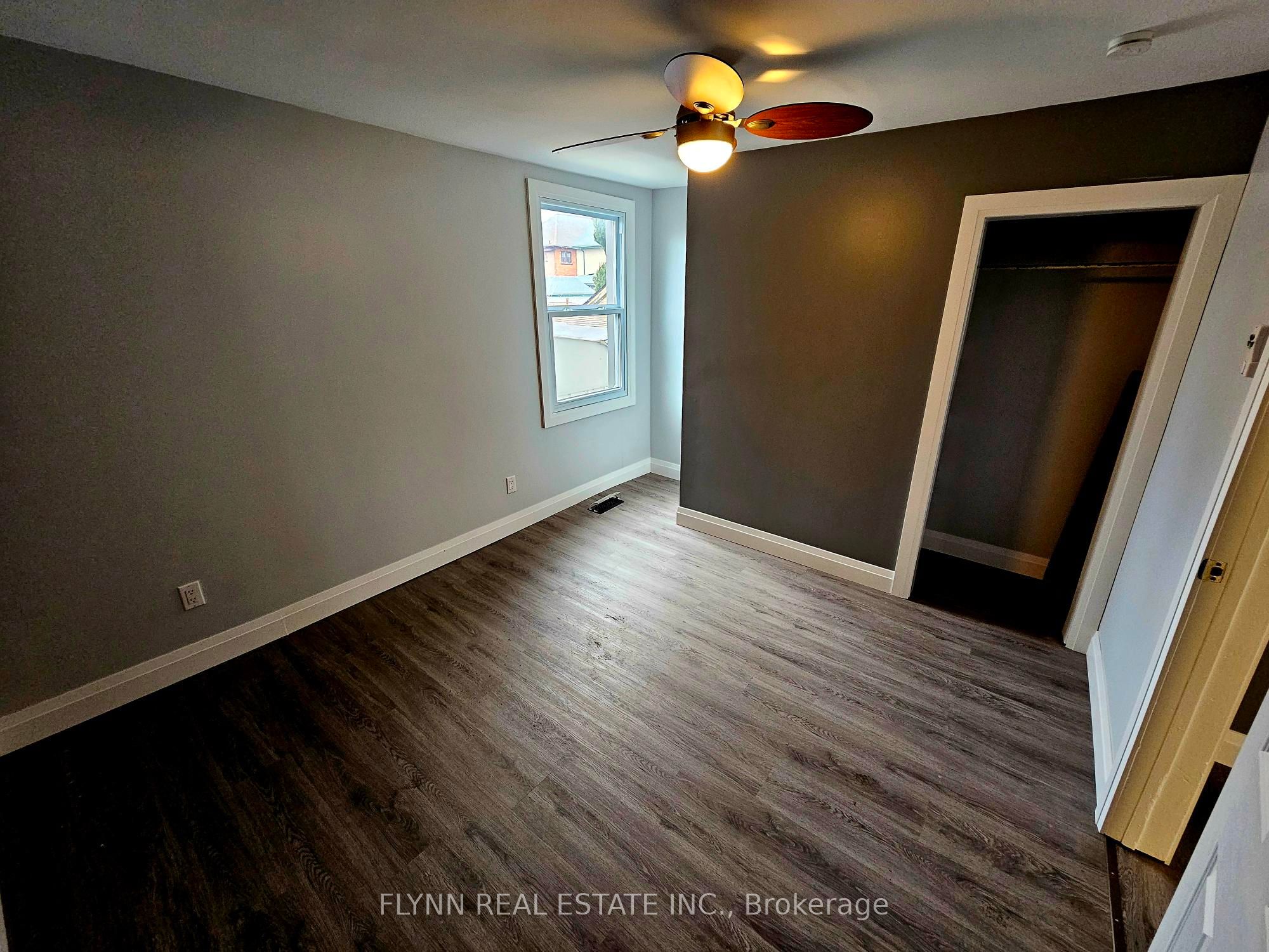 24 Empire Street, Welland, ON L3B 2L2 photo 4