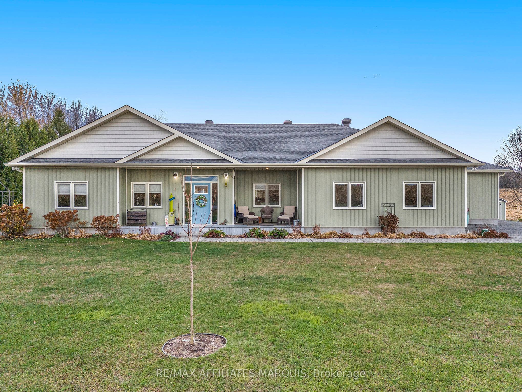 100 SUMMERS Road, Rideau Lakes, ON K0G 1E0
