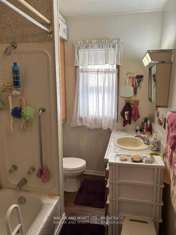 172 Richard Street, Greater Napanee, ON K7R 2T6 photo 3