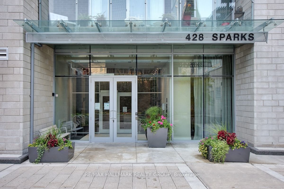 428 Sparks Street 907, Ottawa Centre, ON K1R 0B3 photo 3