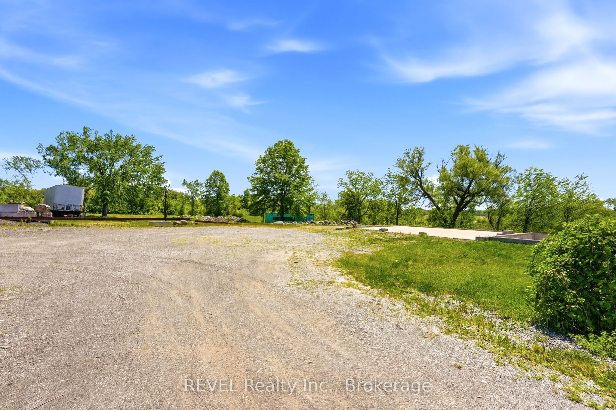 1373 Chippawa Creek Road, Thorold, ON L0S 1K0 photo 2