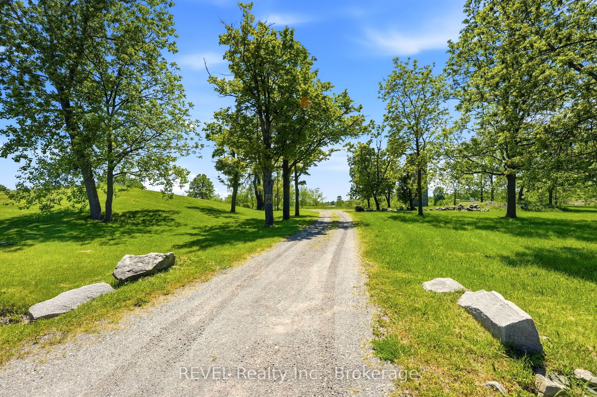 1373 Chippawa Creek Road, Thorold, ON L0S 1K0 photo 4