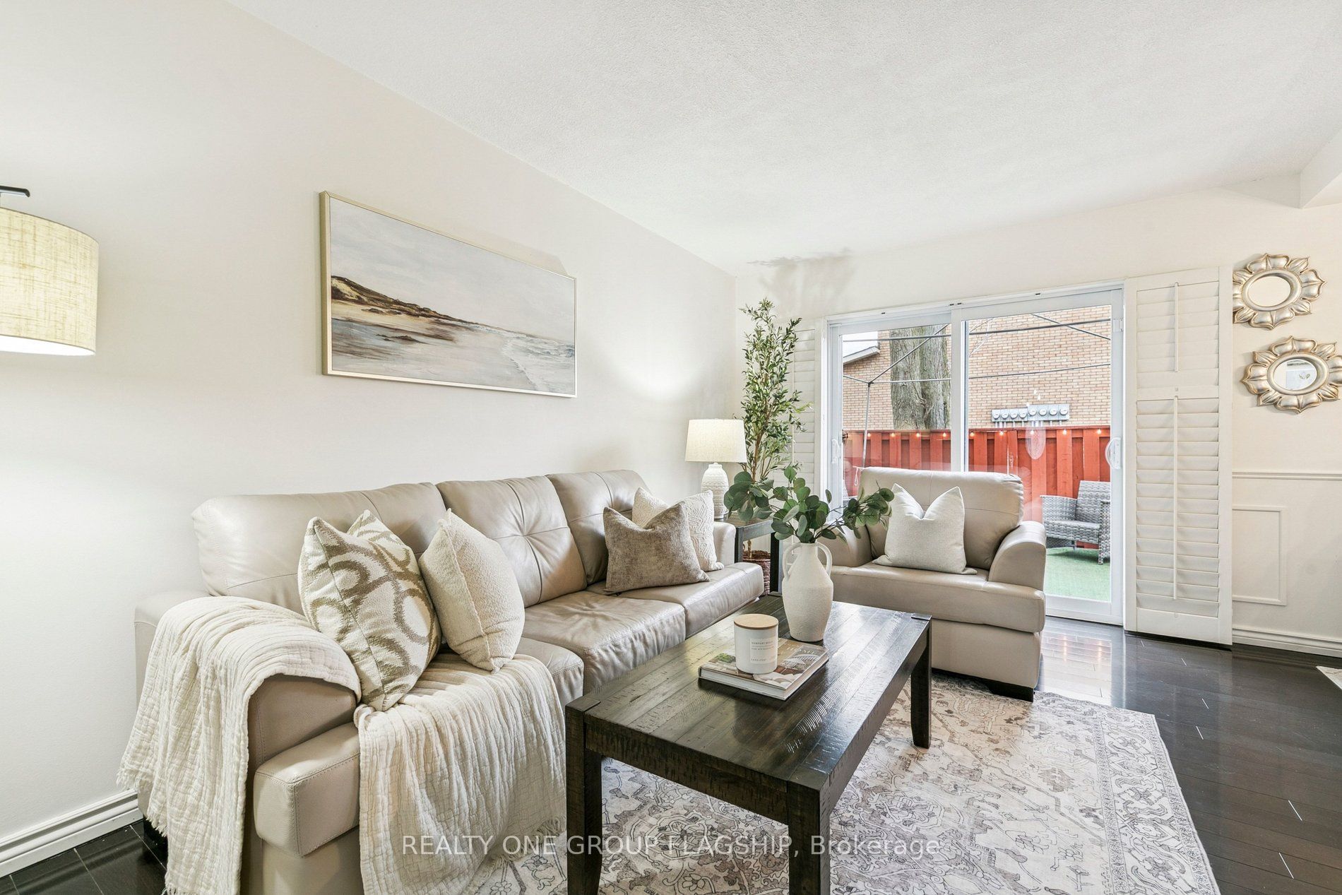 100 Quigley Road 137, Hamilton, ON L8K 6J1 photo 2
