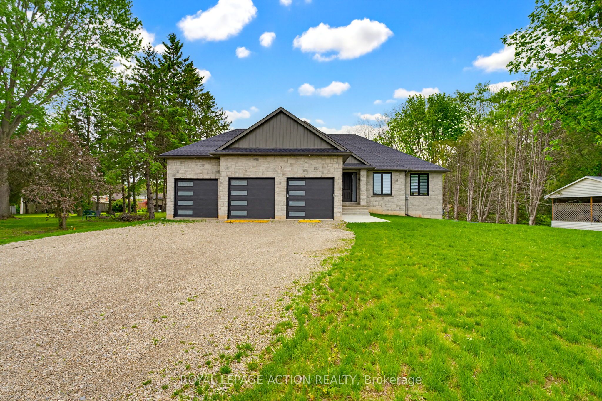 3 Kings Lane, Brant, ON N0E 1R0 photo 5