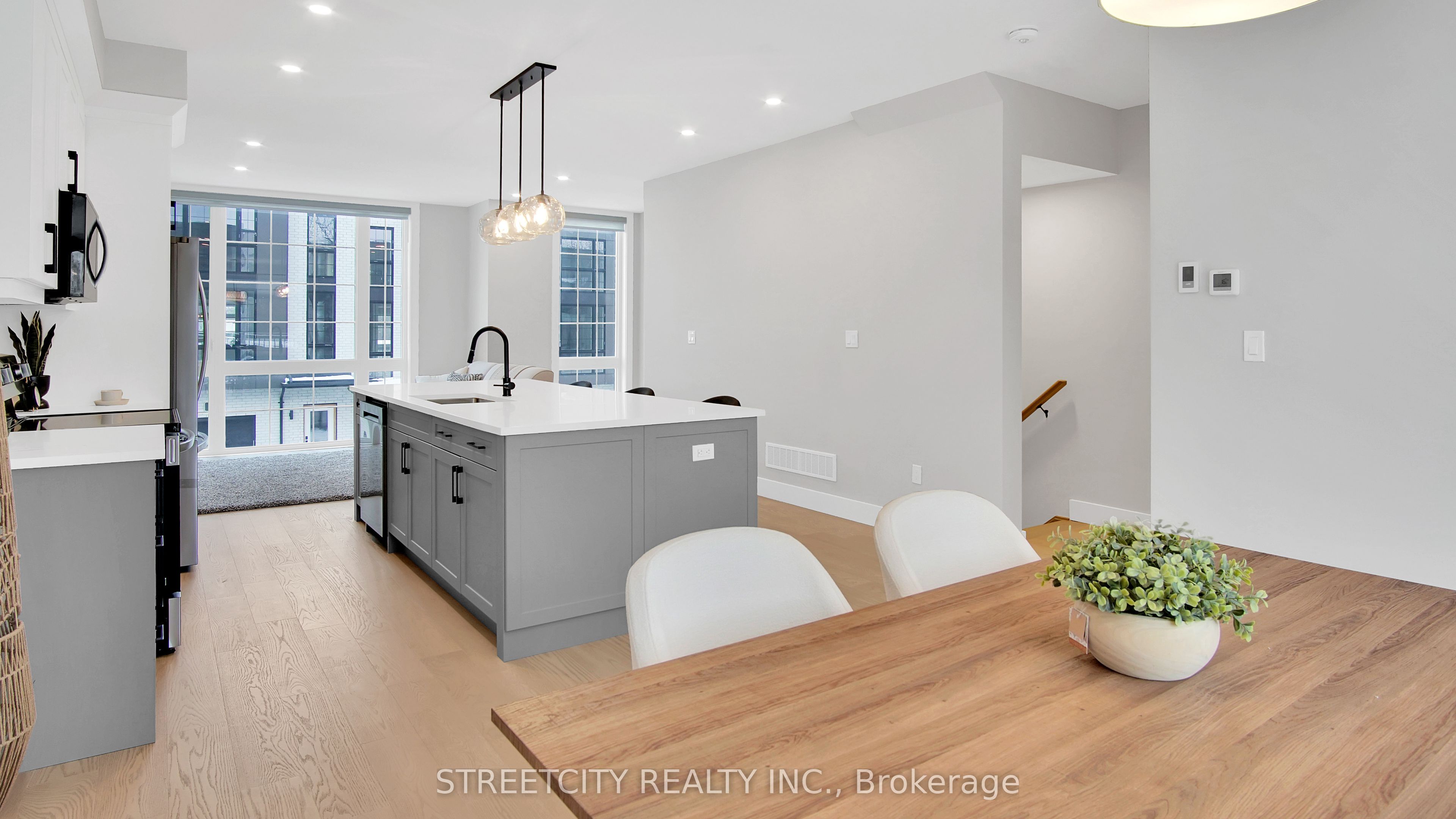 2500 MAIN Street 8, London South, ON N6P 1T5 photo 5