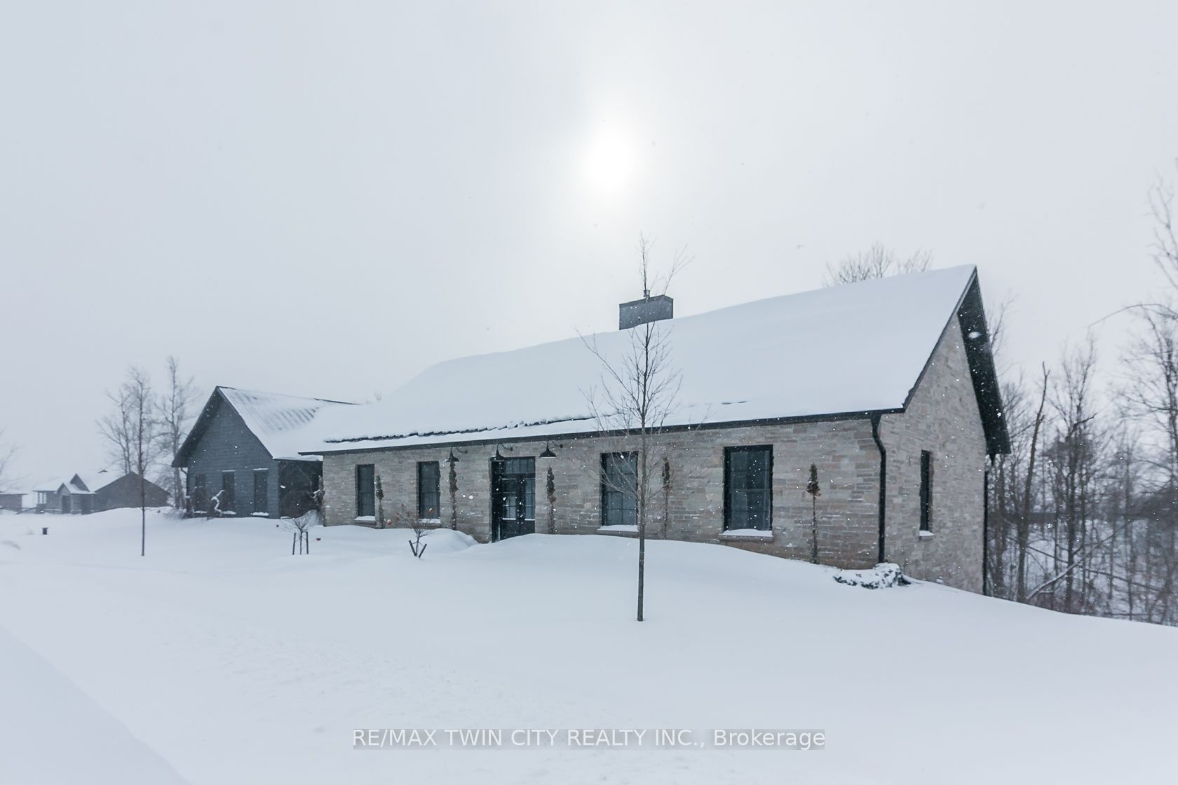 141 Ruth Anne Place W, Mapleton, ON N0G 2K0 photo 4