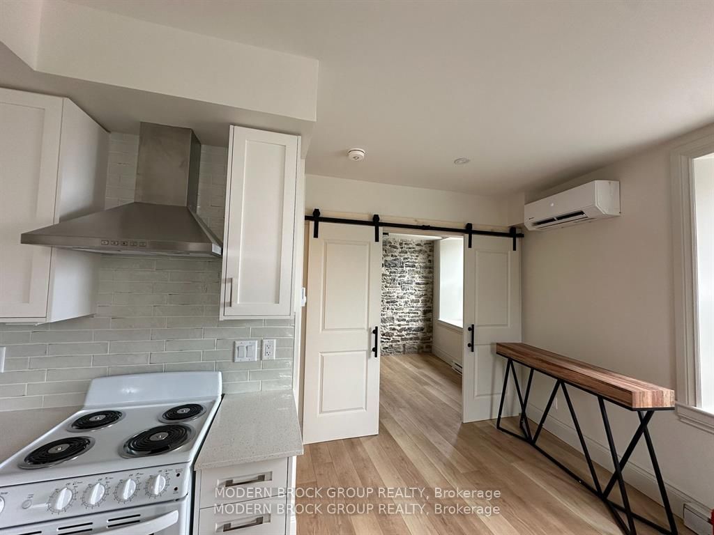 5 Clothier Street W 102, North Grenville, ON K0G 1J0 photo 3