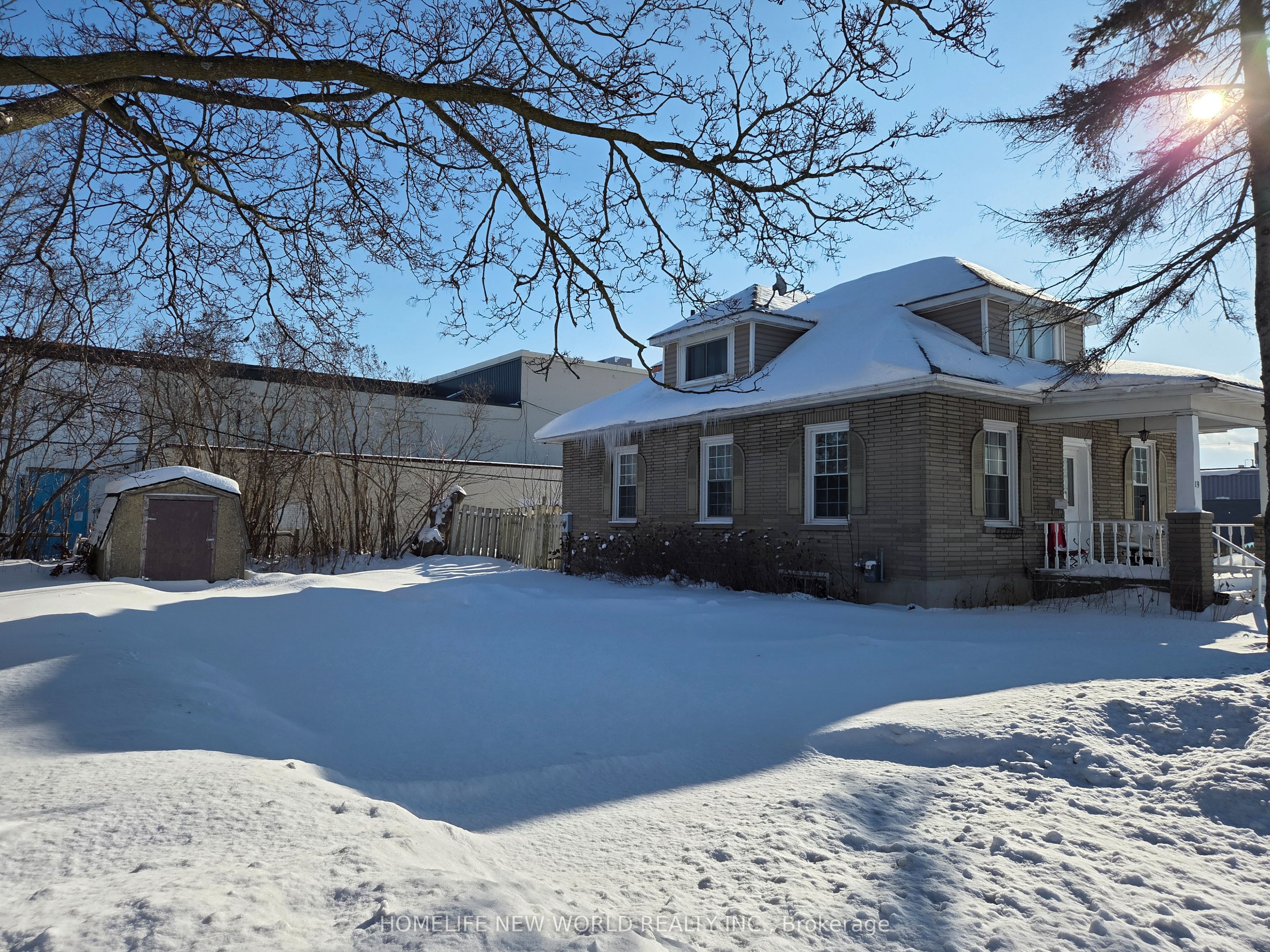 19 Flindall Street, Quinte West, ON K8V 3E2 photo 4