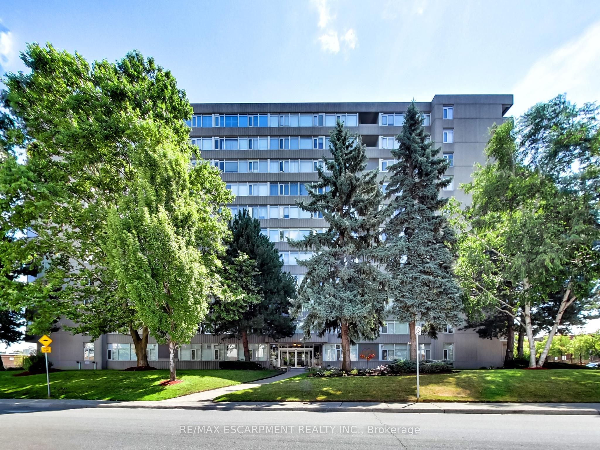 30 Harrisford Street 405, Hamilton, ON L8K 6M9