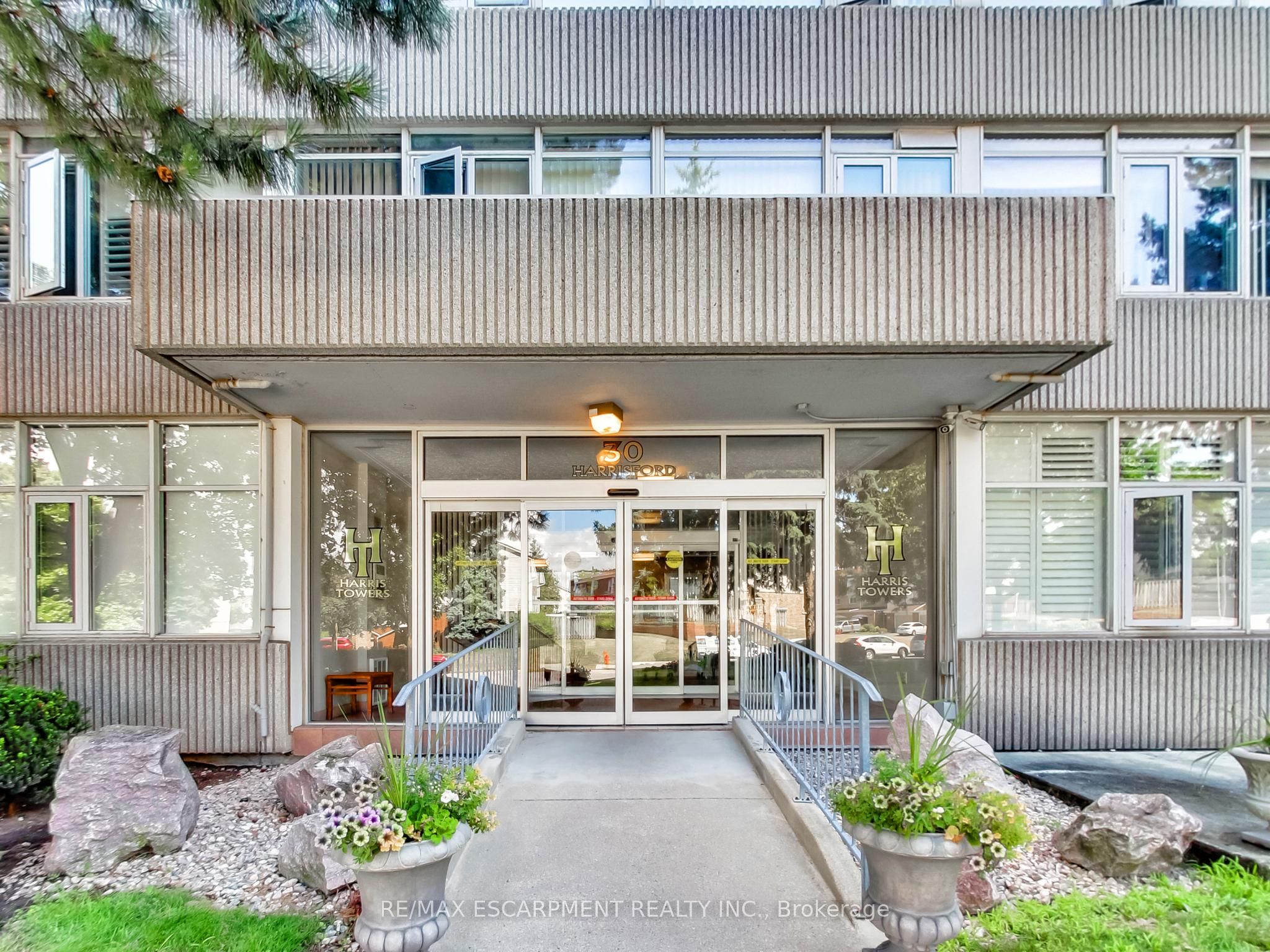 30 Harrisford Street 405, Hamilton, ON L8K 6M9 photo 4
