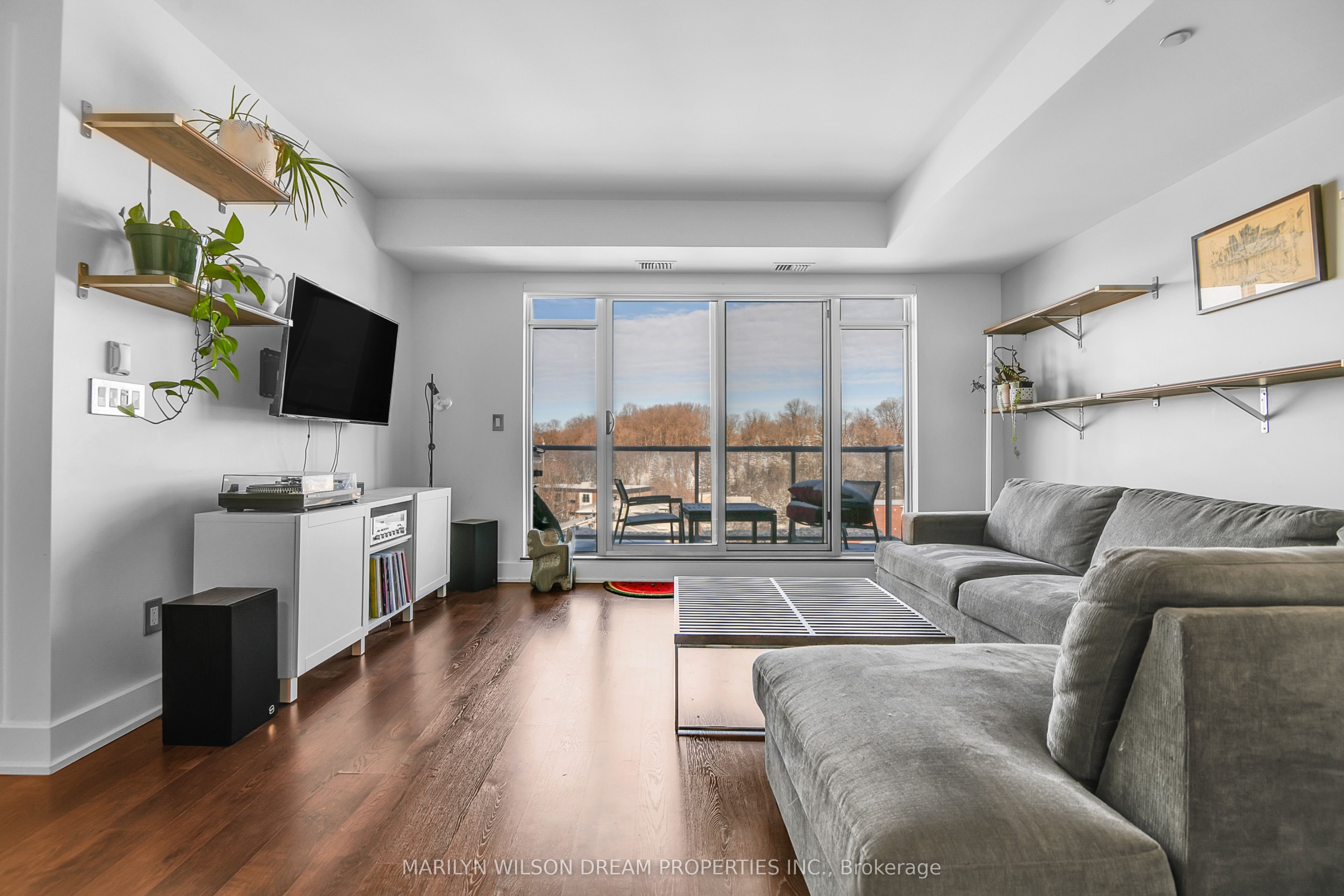 7 Marquette Avenue 612, Vanier and Kingsview Park, ON K1L 8A7 photo 5
