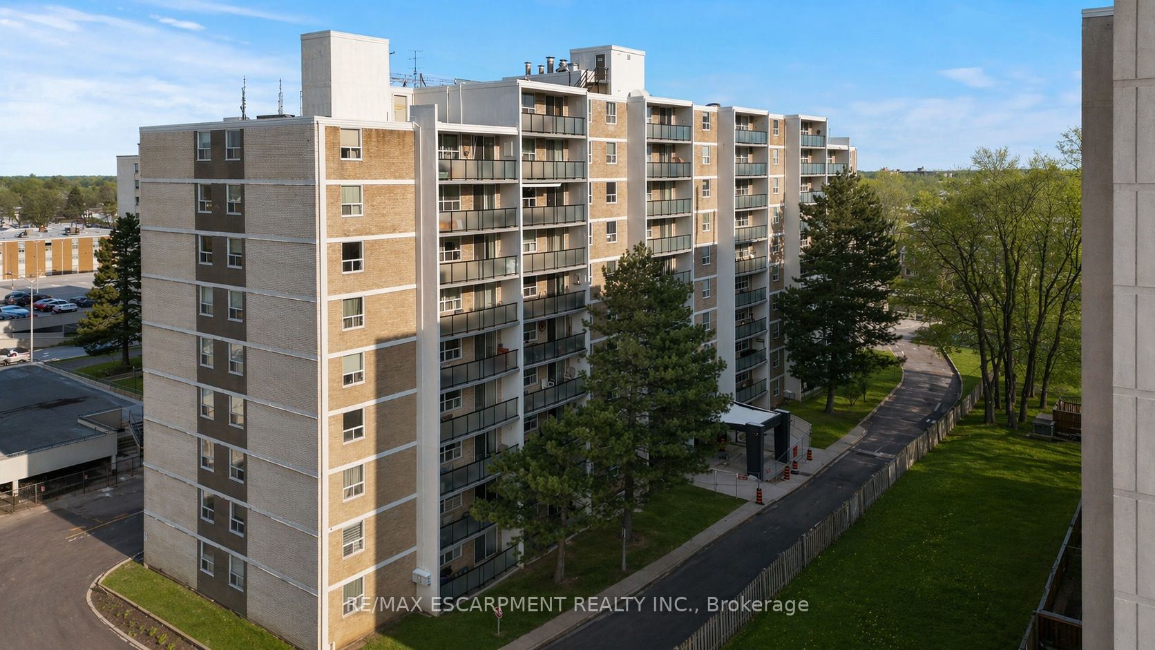 359 Geneva Street 1004, St. Catharines, ON L2N 2G5 photo 2